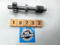 Suzuki GT250 Tachometer Pinion Drive Gear Shaft Spindle
