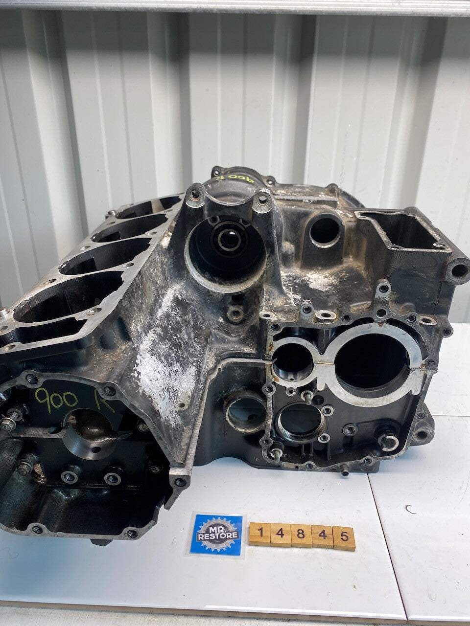 Kawasaki GPZ900R ZX900 Crank Cases
