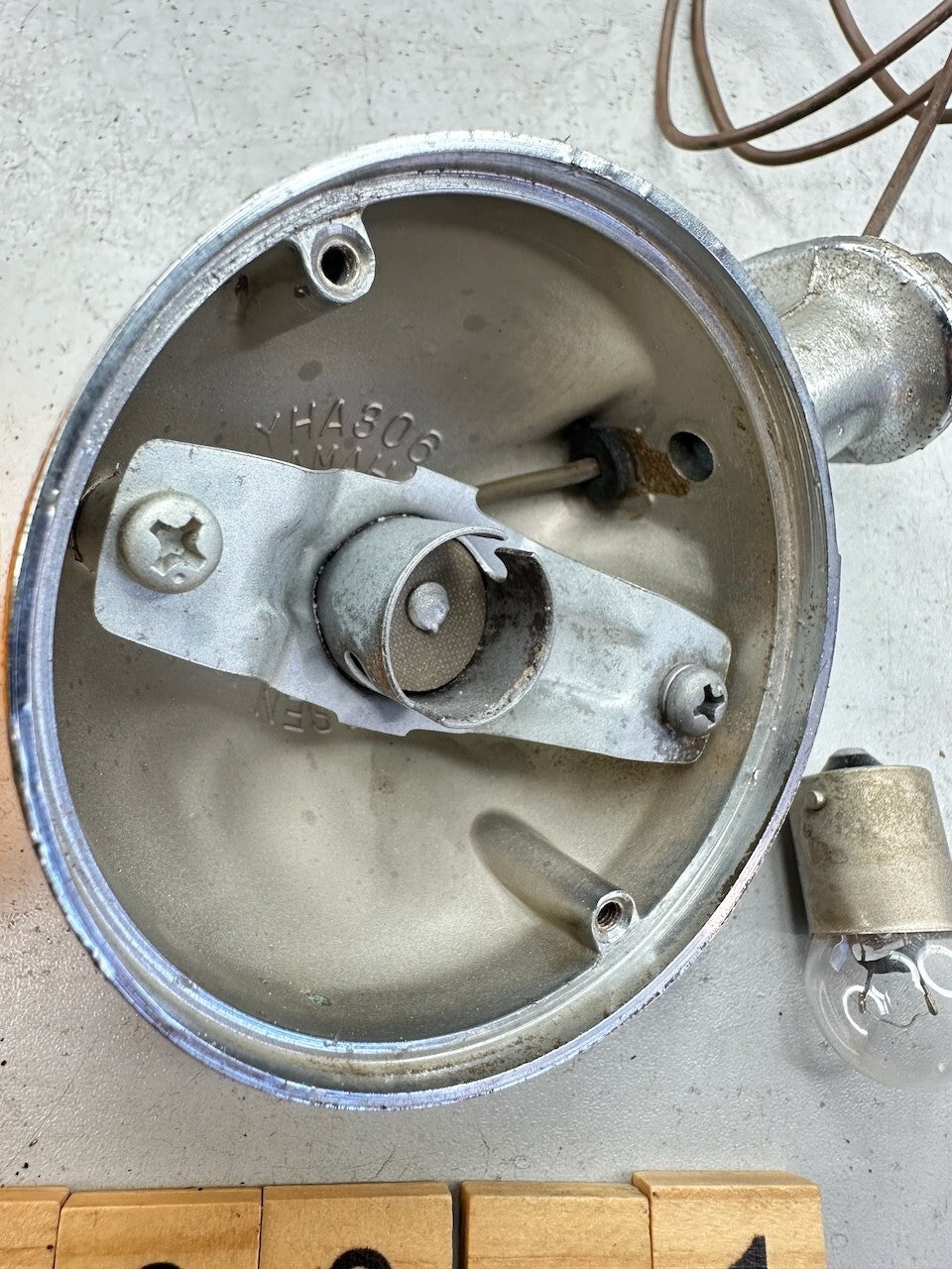 Yamaha Vintage V70 V80 V90 OEM Rear Indicator & OEM Lens - 12V Bulb (tested)