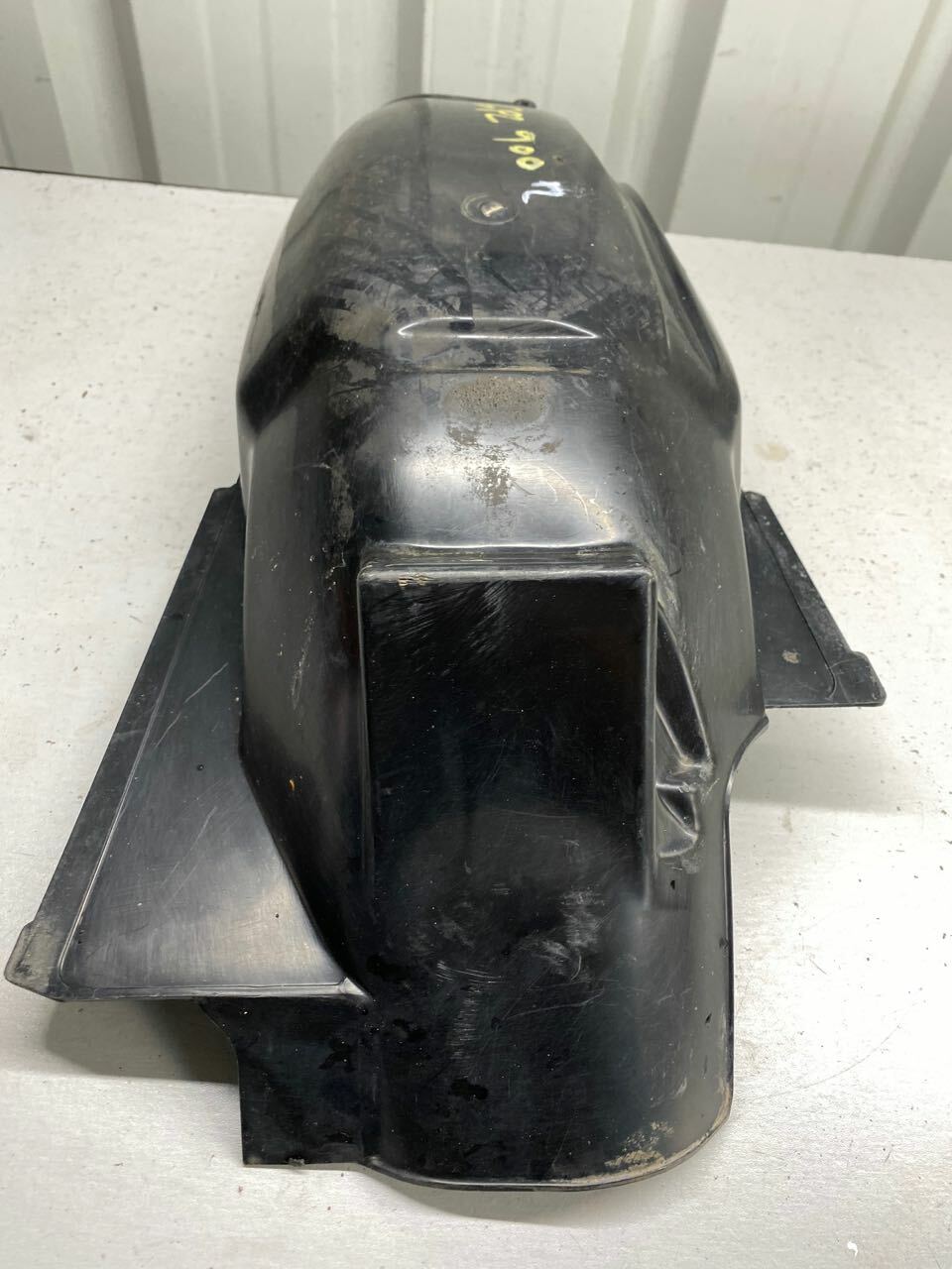 Kawasaki GPZ900R ZX900 GPZ750R Rear Fender Under Guard