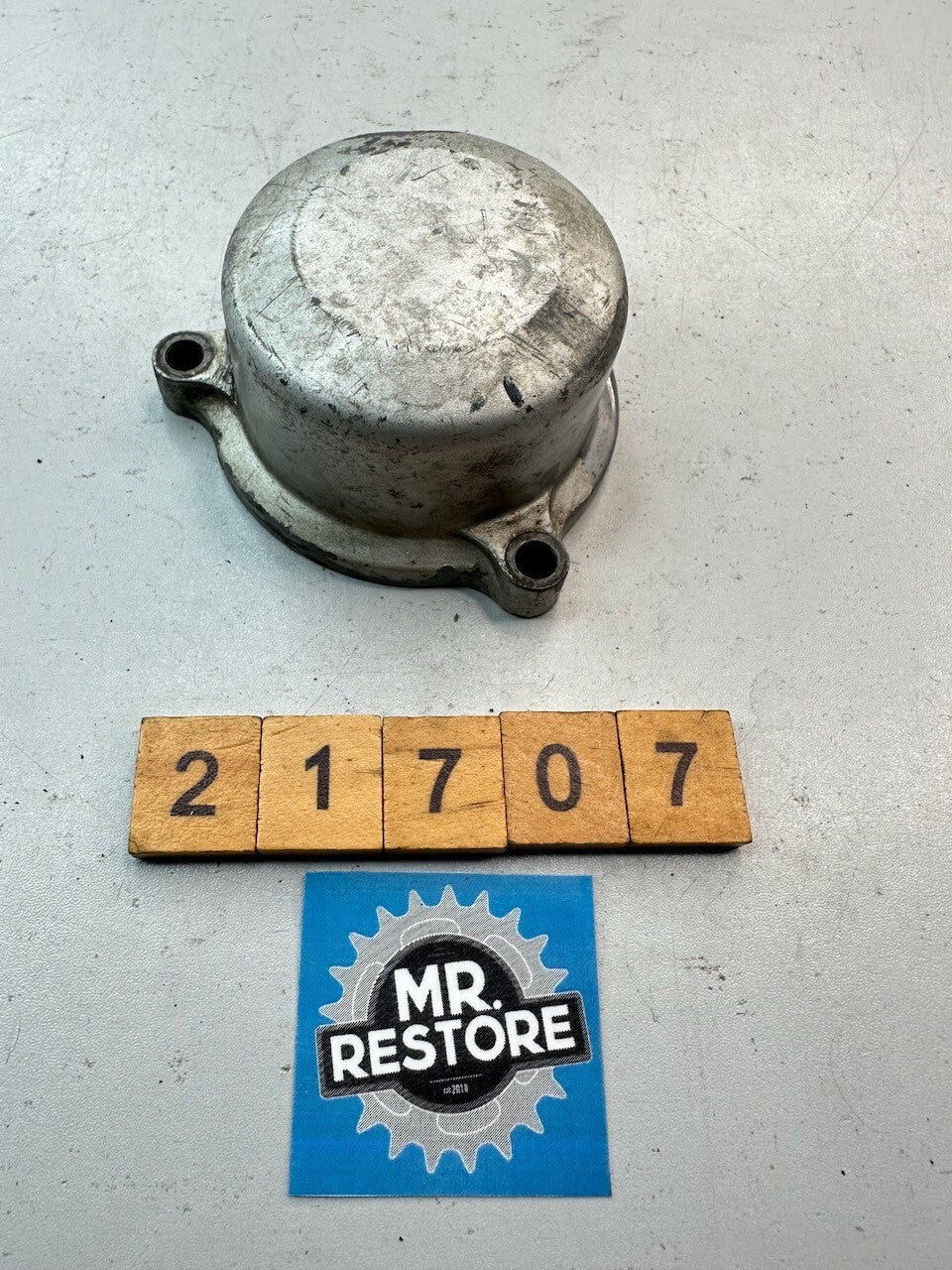 Yamaha XZ550 Oil Element Filter Cover 11H-13447