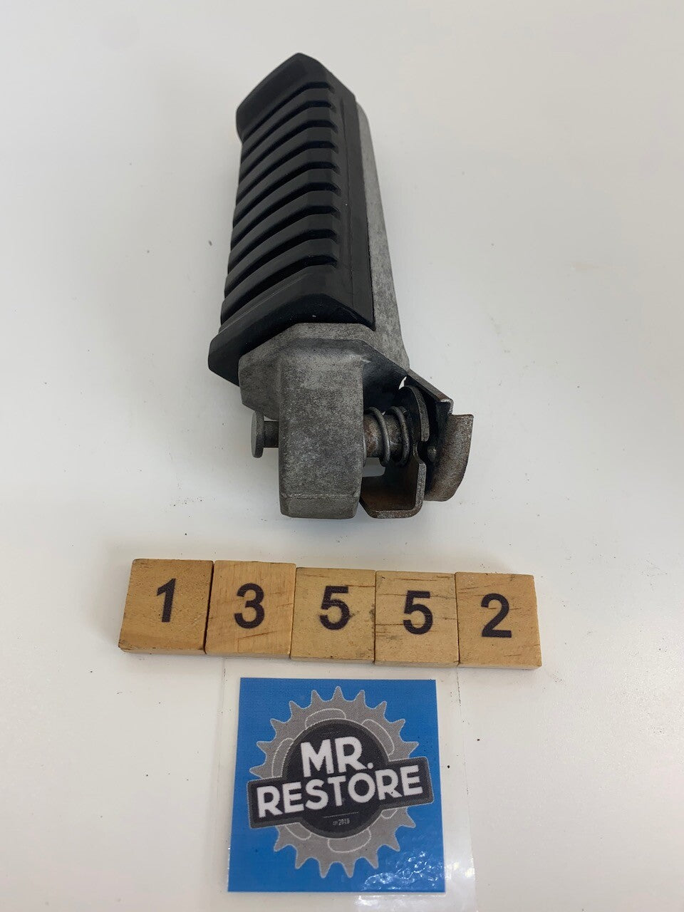 Kawasaki GPZ900R etc. Rear R/H Passenger Foot Rest assy. 34028-1122