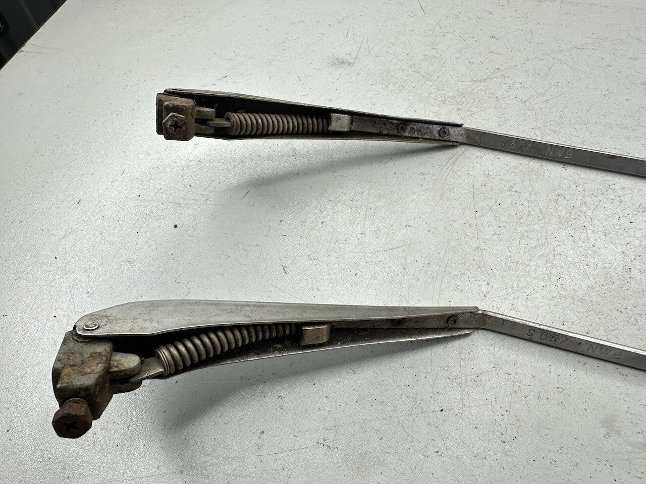 Suzuki LJ50 Pair of Window Wipers (Look OEM with Japanese Blades)
