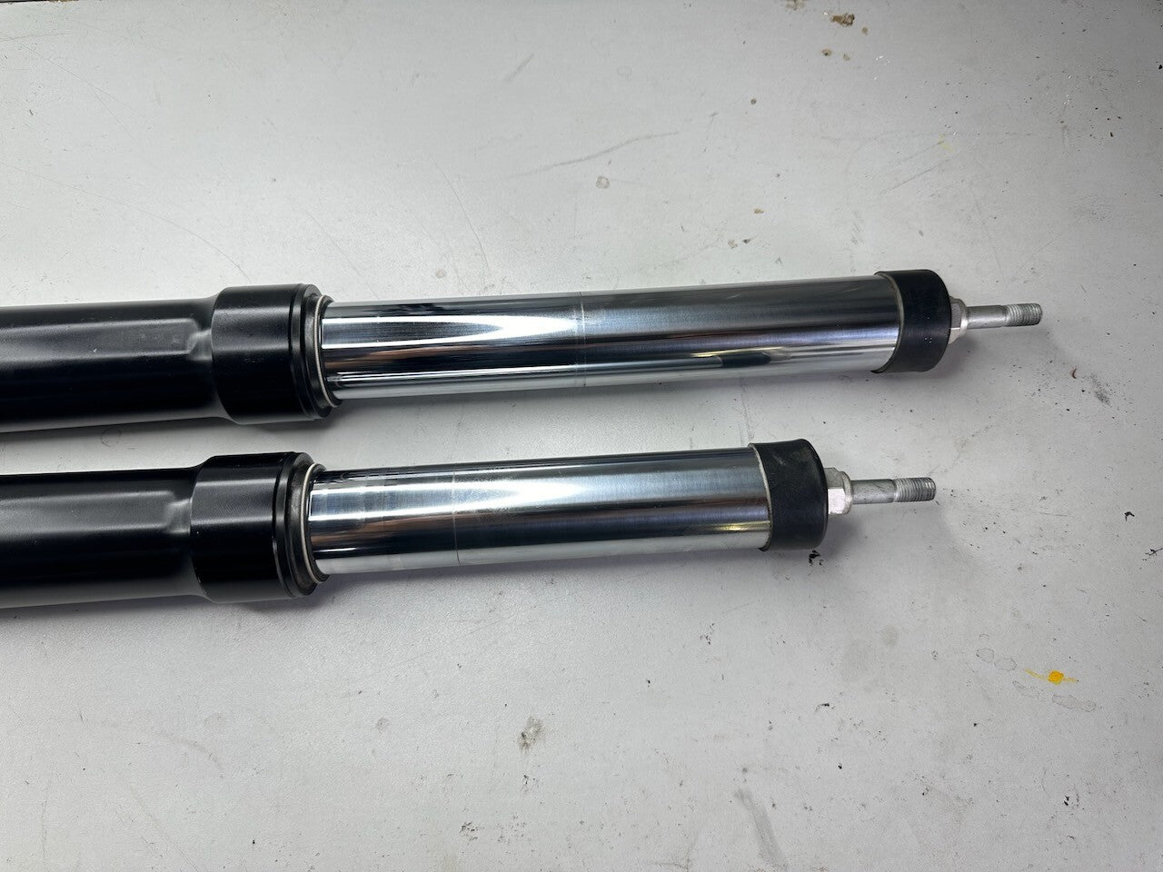 BMW R1200GS ADV 2007 Pair of Straight Forks 7664958  7664957