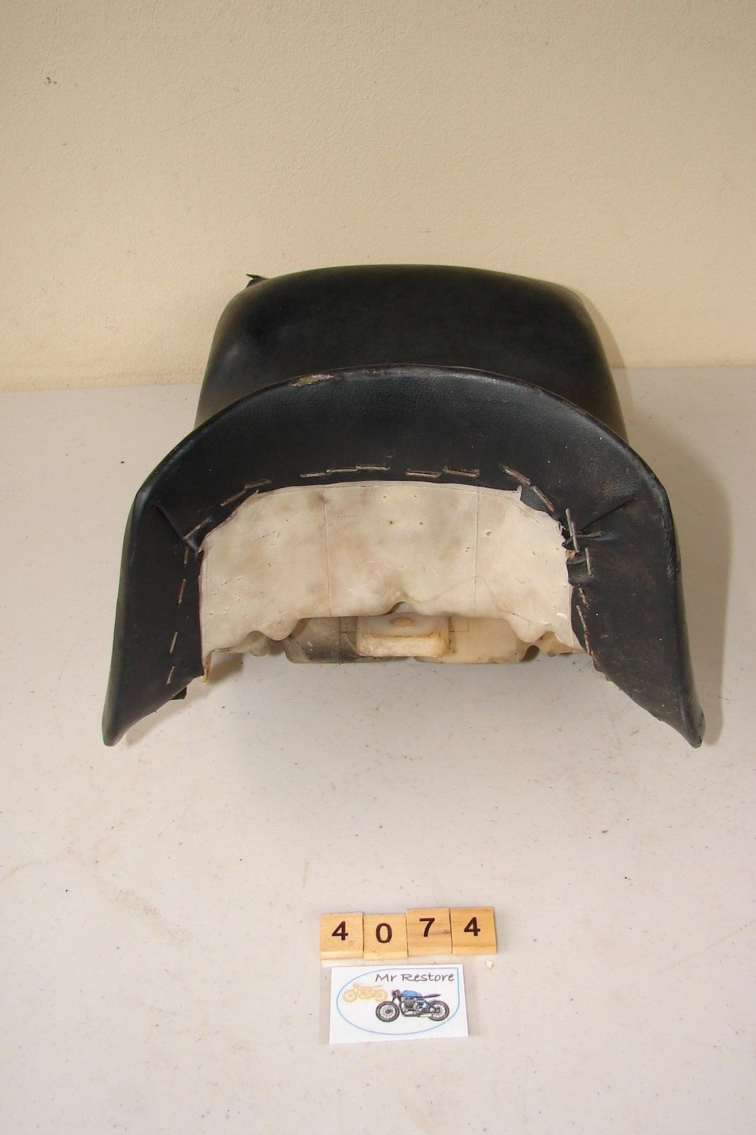 Kawasaki KR250 Seat 53001-1387