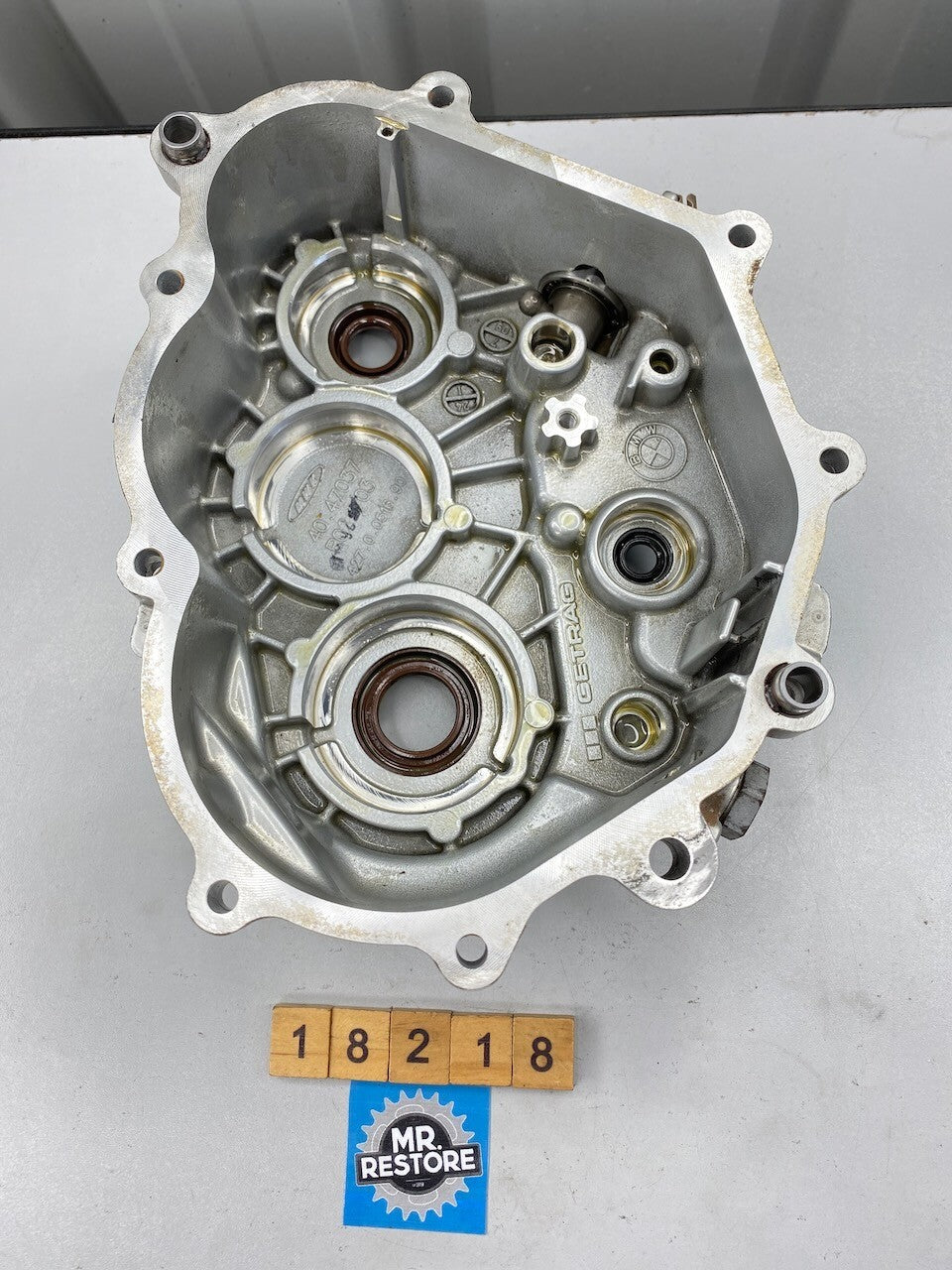 BMW R1200 R900 RT GS R - Transmission Housing Cover 23008522788