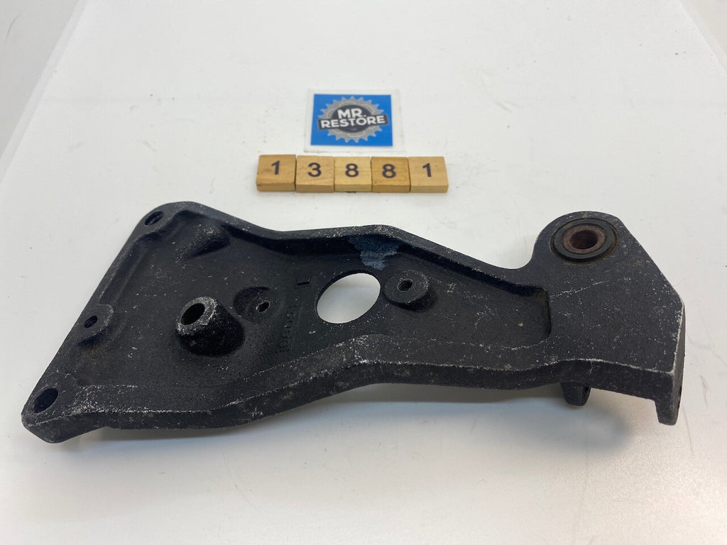 Suzuki GSXR750 J K L - L/H Pillion Foot Rest Bracket 43821-17D00