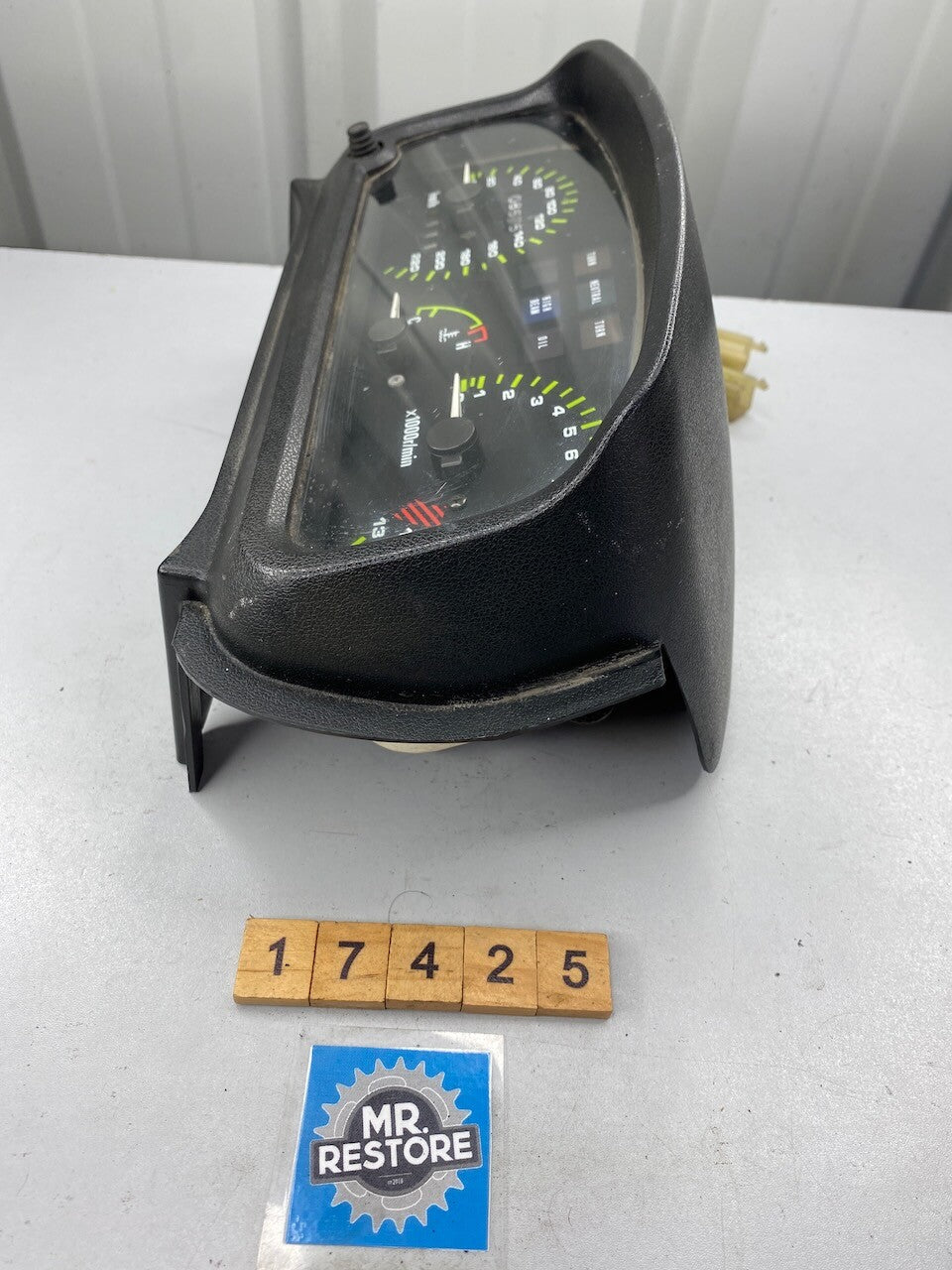 Kawasaki GPZ500S Dashboard Instruments Meters KMH Tested (showing only 8500ks)