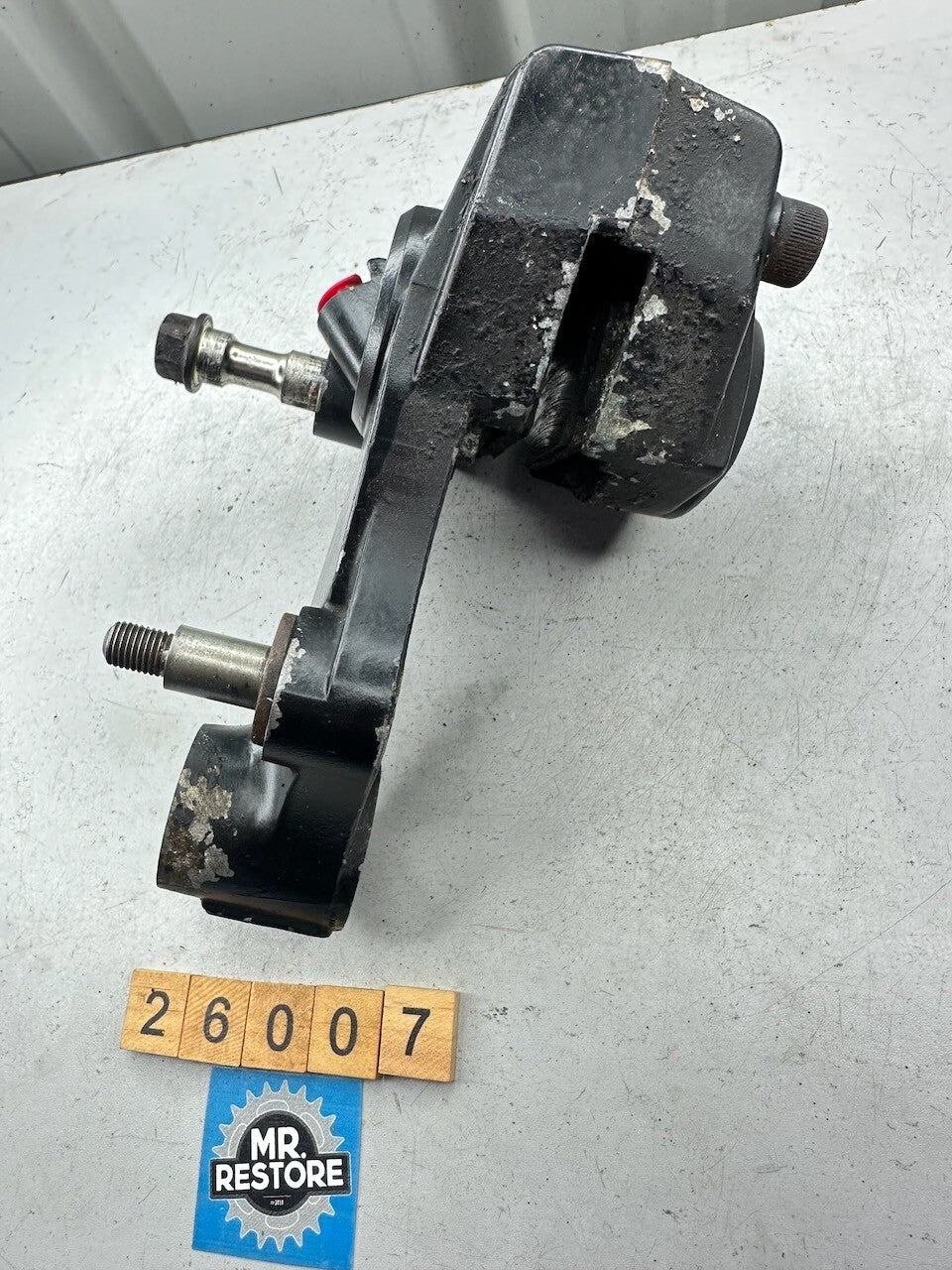 Kawasaki Z1300 KZ1300 '79-82' Rear Brake Caliper & Bolts 43041-1018