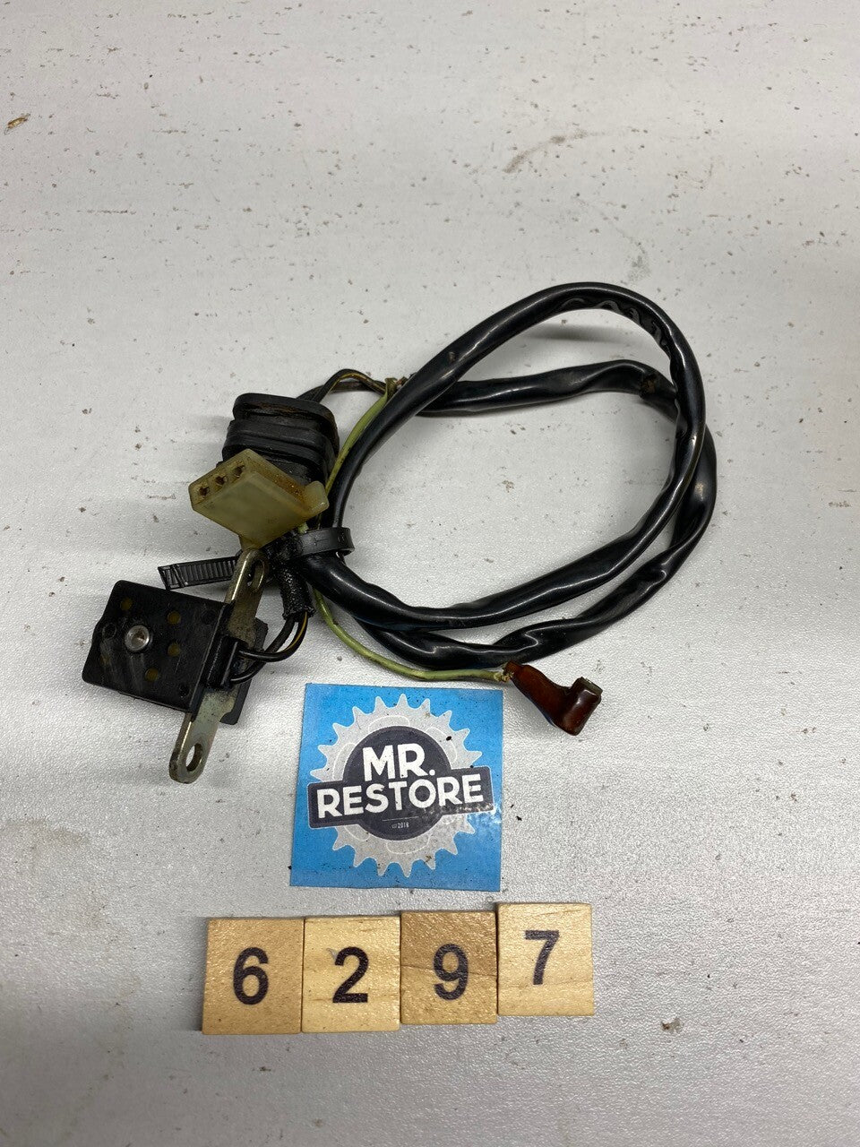 Kawasaki KLR 250 Ignition Pick Ups Pulsing Coil OEM