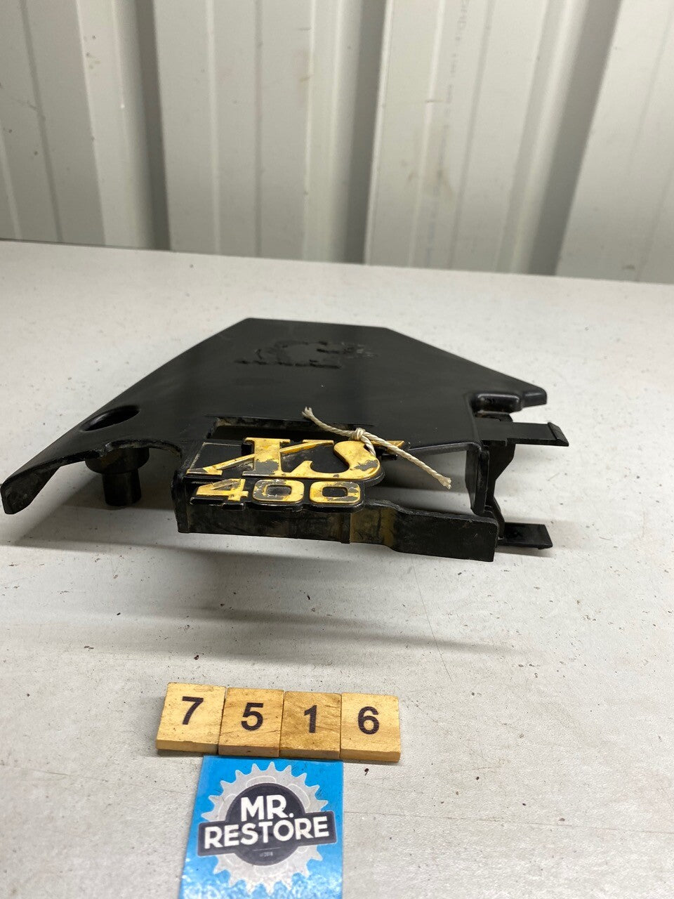 Yamaha XS400 Side Cover