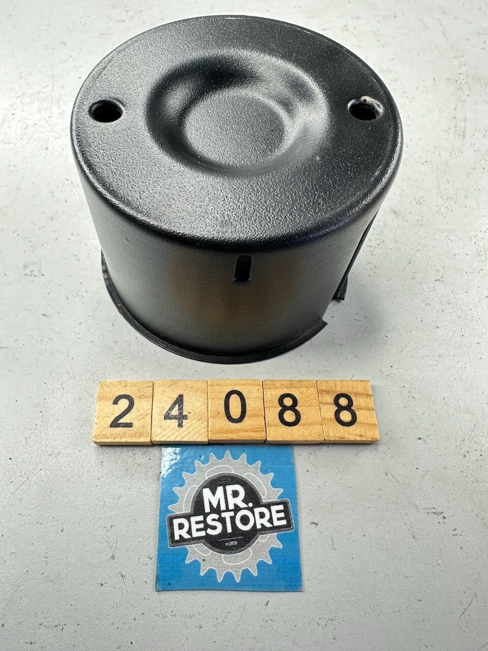 Triumph Speed Triple T300 - Tachometer Housing T2502020