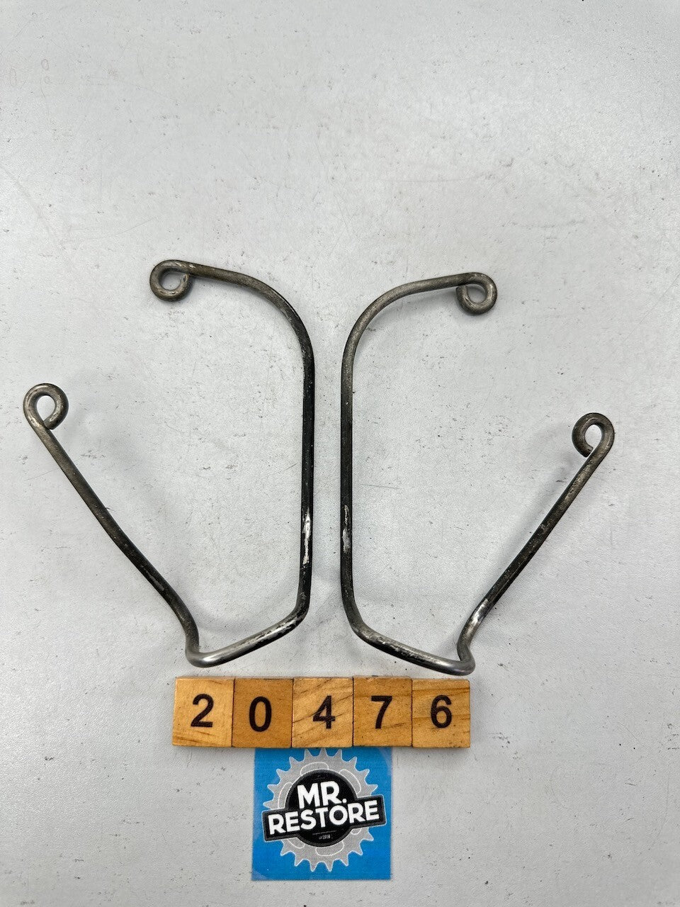 Honda CBR250R MC19 Pair of Rear Fender Mudguard Hooks  84110-KY1  84120-KY1