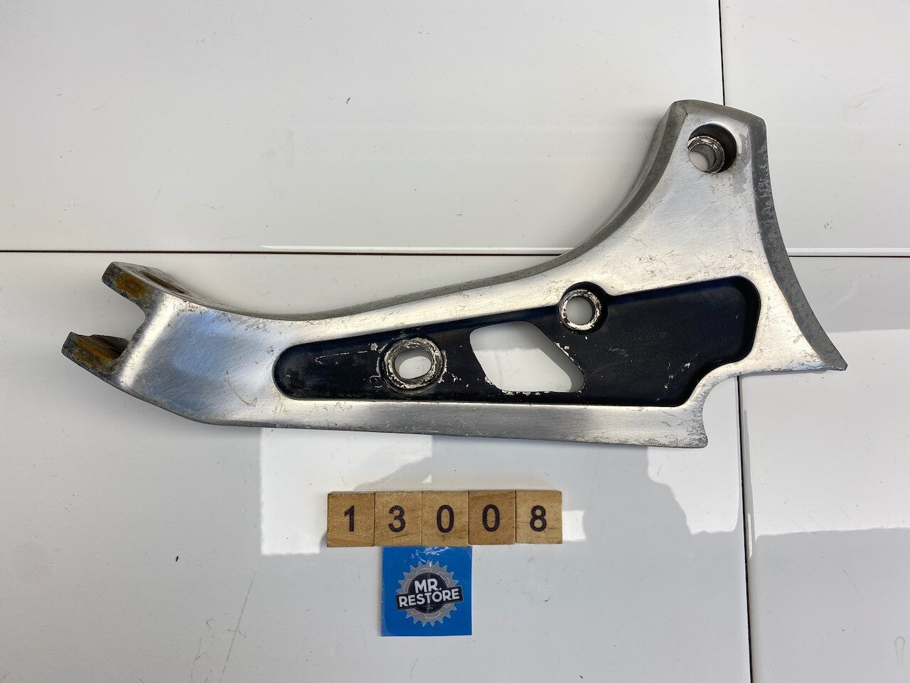 Suzuki GR650 Tempter R/H Pillion Foot Rest Muffler Bracket 43811-15500