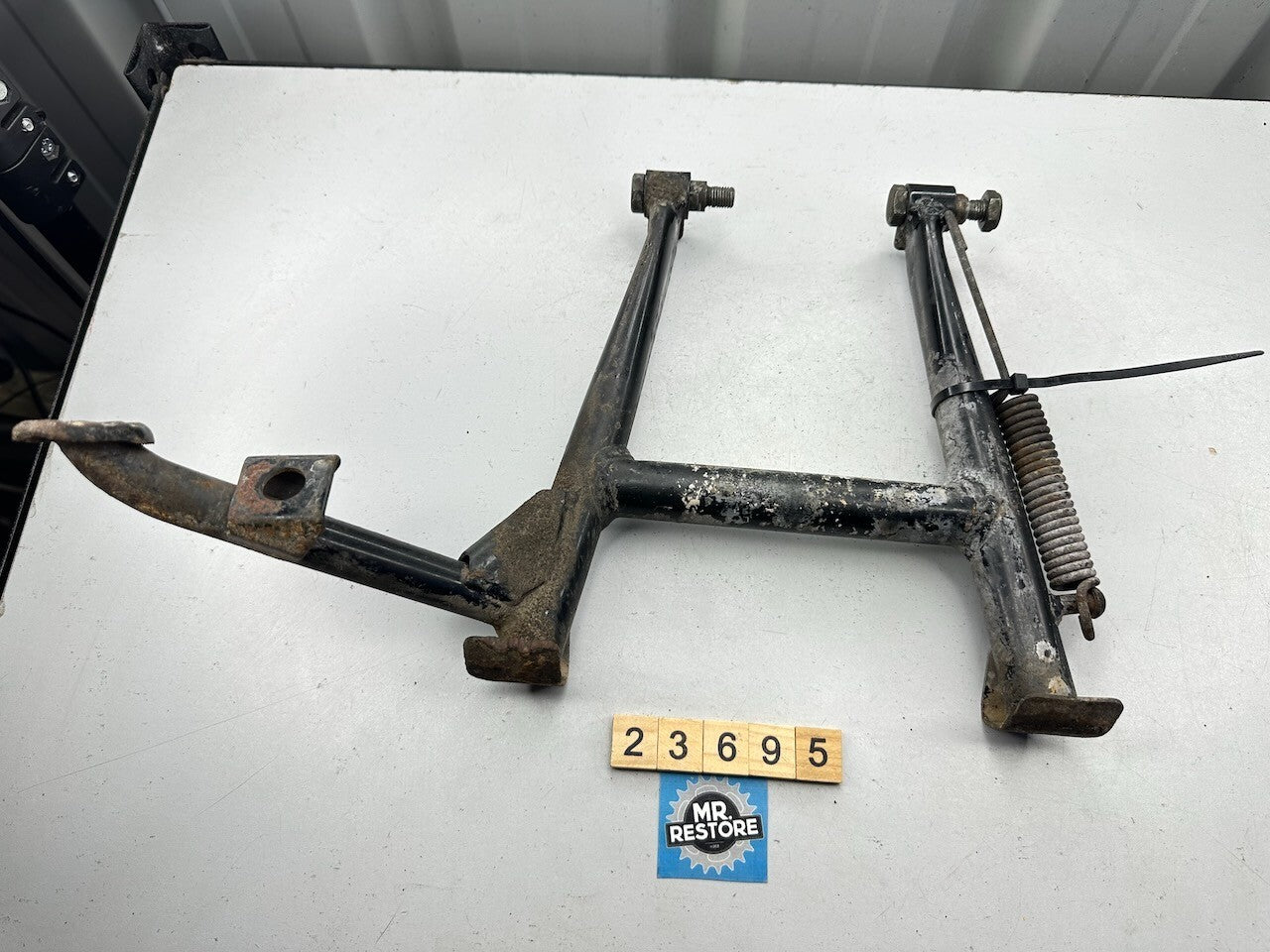Kawasaki ZZR250 ZX250 EX250 '90-07' Centre Stand & Spring 34011-1148