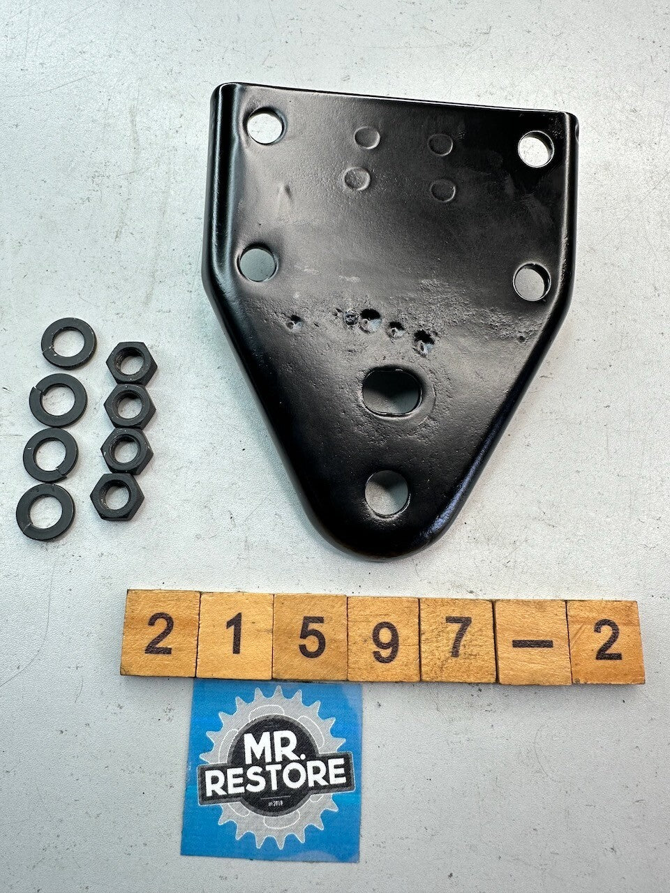 Suzuki GT250 OEM Exhaust Pipe Silencer Muffler Bracket & Nuts (painted)