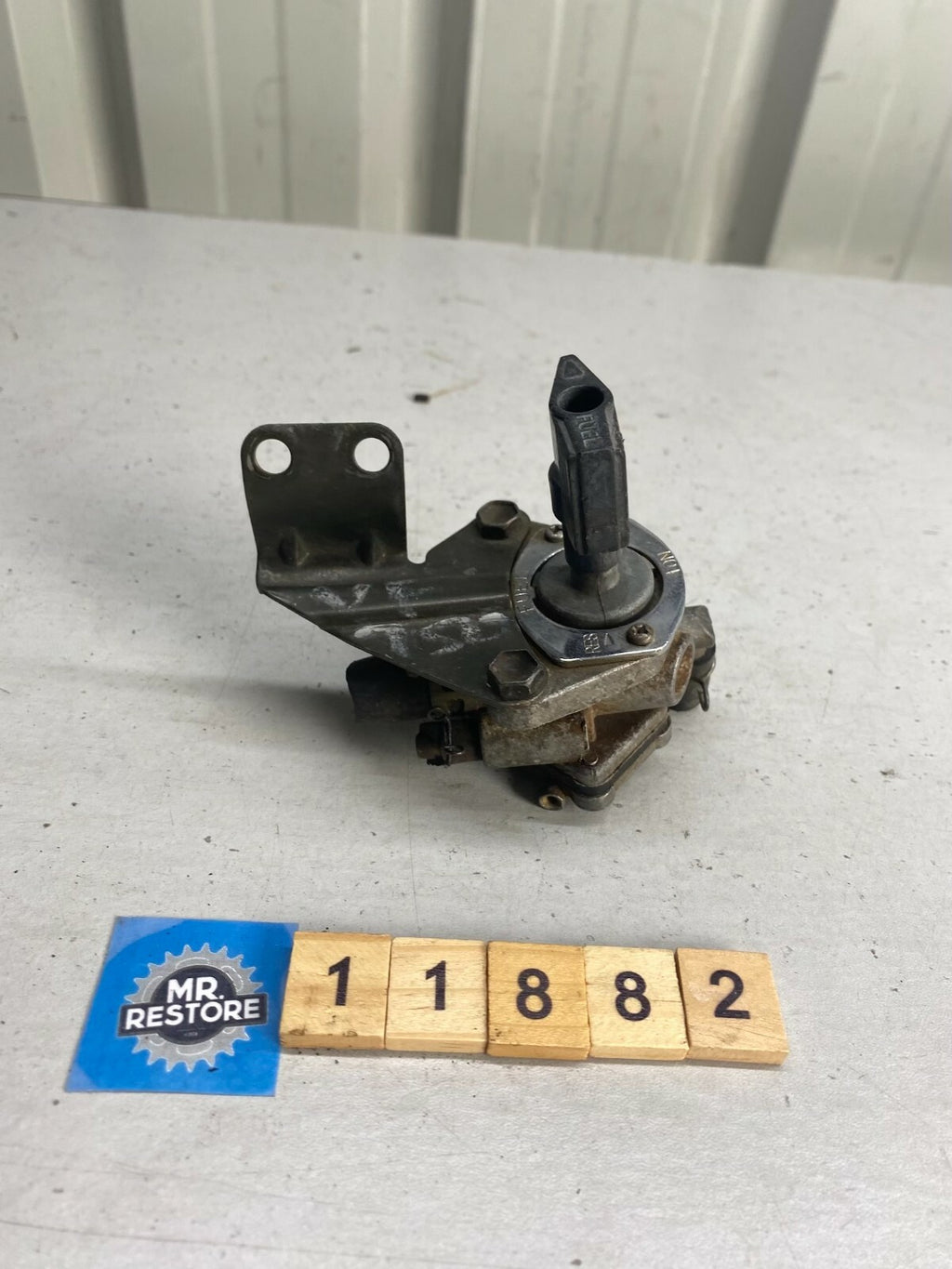 Honda VF750 Fuel Tap Petcock & Bracket
