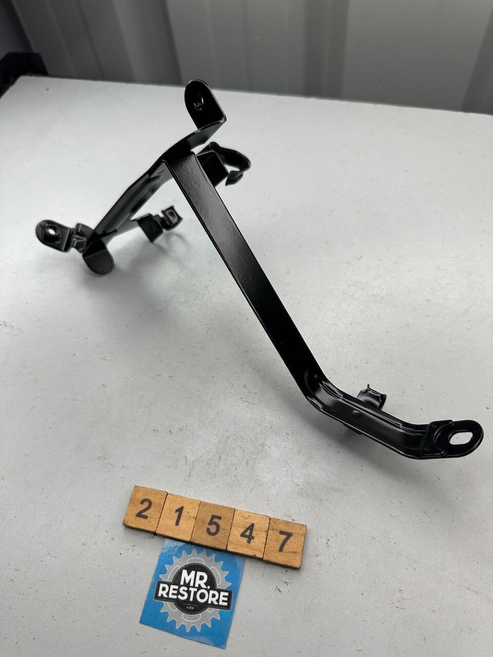 Yamaha TZR250 1KT 2MA Battery Box Holder 1KT-21240-01 (Painted)