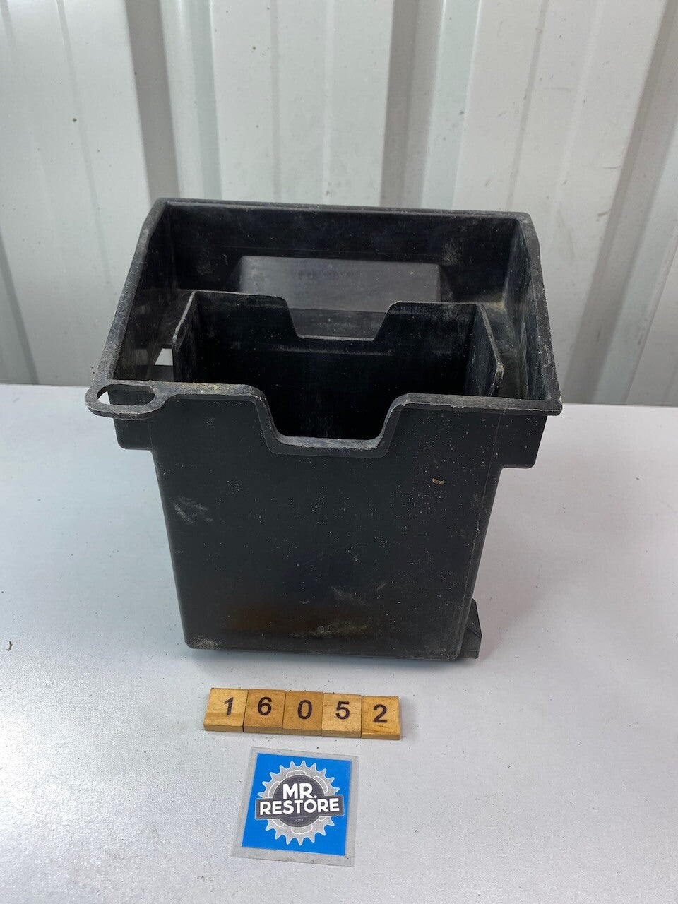 Kawasaki GPZ900 R ZX900 Battery Case Holder 32097-1102
