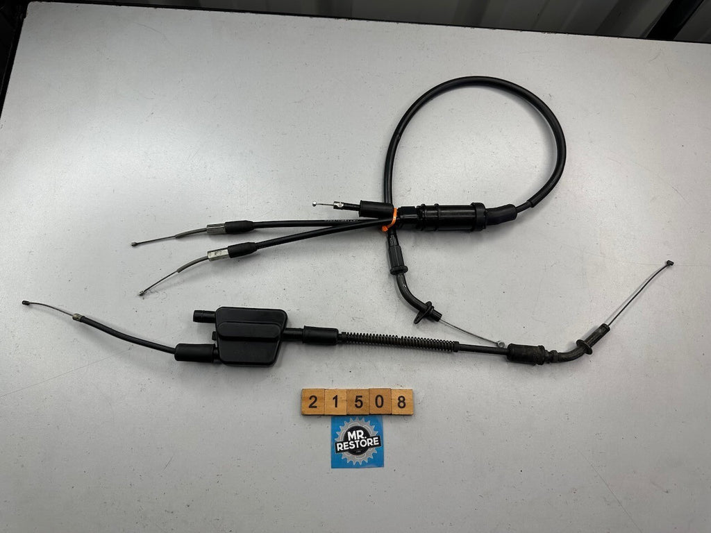 Yamaha TZR250 1KT 2MA Throttle Cable 1KT-26260
