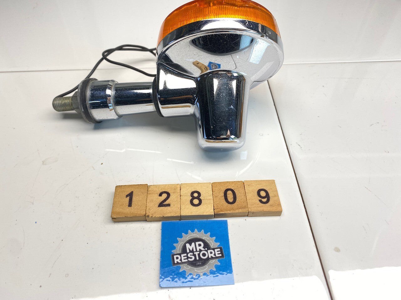 Suzuki Classic Vintage GS GN ? OEM Indicator with OEM Lens (tested) 35600-81 VGC