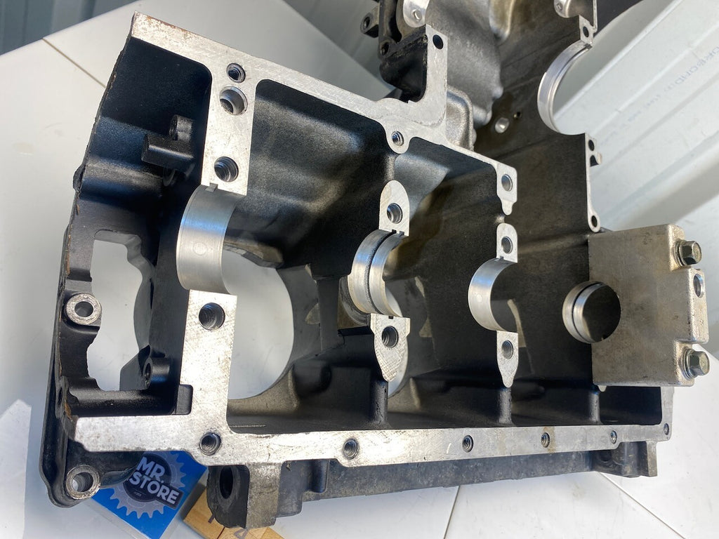 Kawasaki GPZ900R ZX900 Crank Cases