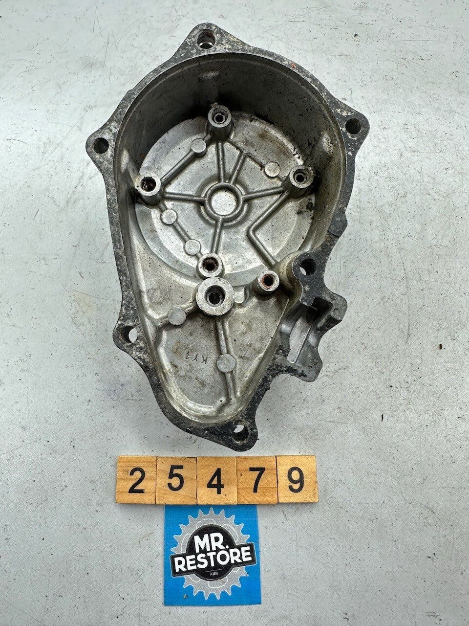 Honda CBR250RR MC22 Generator Stator Rotor Cover 11635-KAZ
