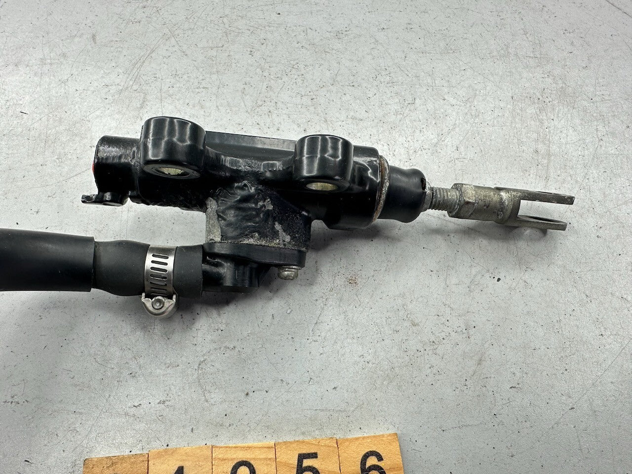Yamaha V-Max 1200 VMX12 '85-03' OEM Rear Brake Master Cylinder & Reservoir