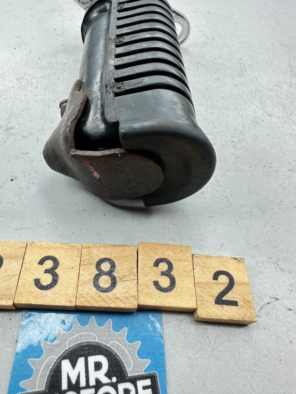 Honda CB750 '79-82' Left Footrest Peg & Rubber 50630-438