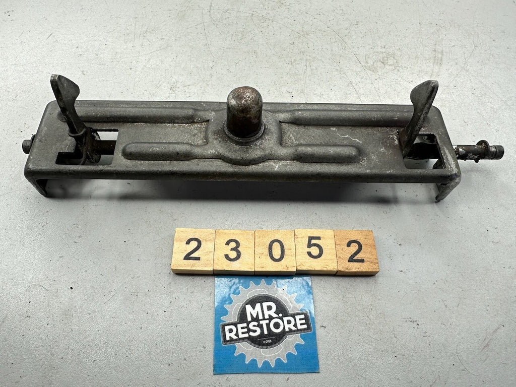 Suzuki GS650 Katana '81-83' GS550 '82' Seat Latch Clamp 45220-34302