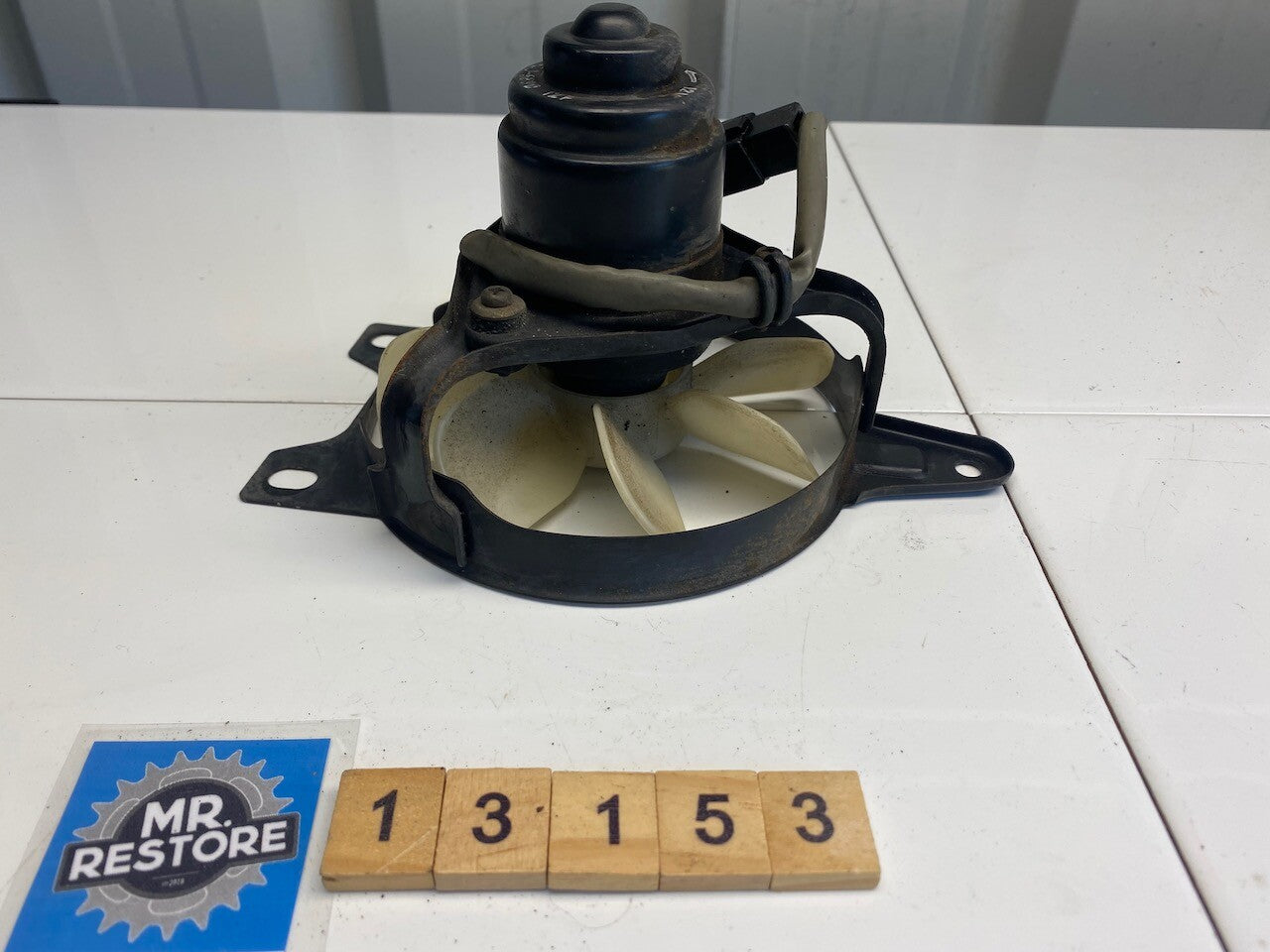 Yamaha FZR250 2KR 3HX 1987-1988 Radiator Blower Cooling Fan 1HX-12405 (tested)