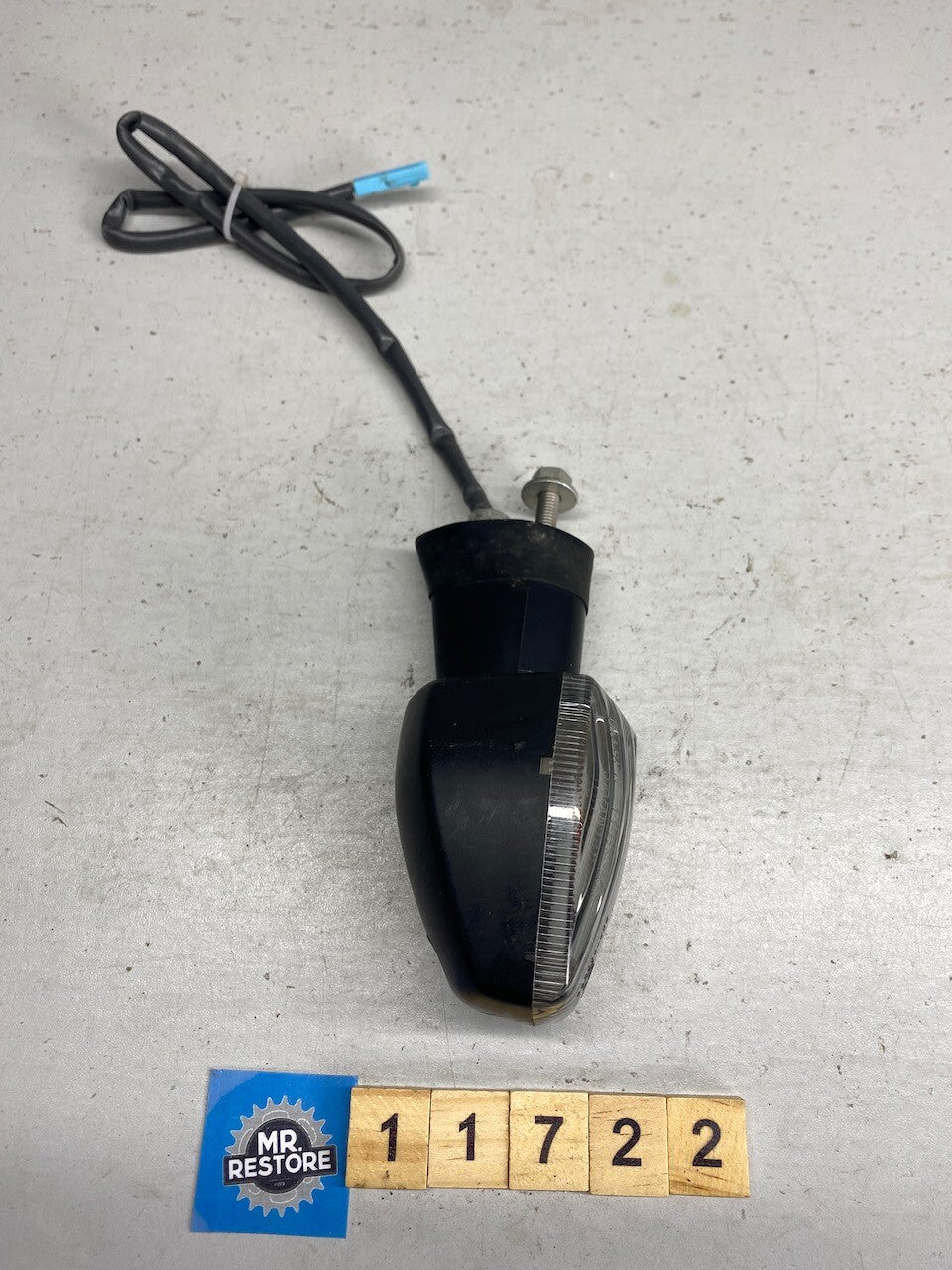 Honda CBR600 CBR600RR Rear R/H Indicator Flasher Winker OEM 33600-MFJ-D42
