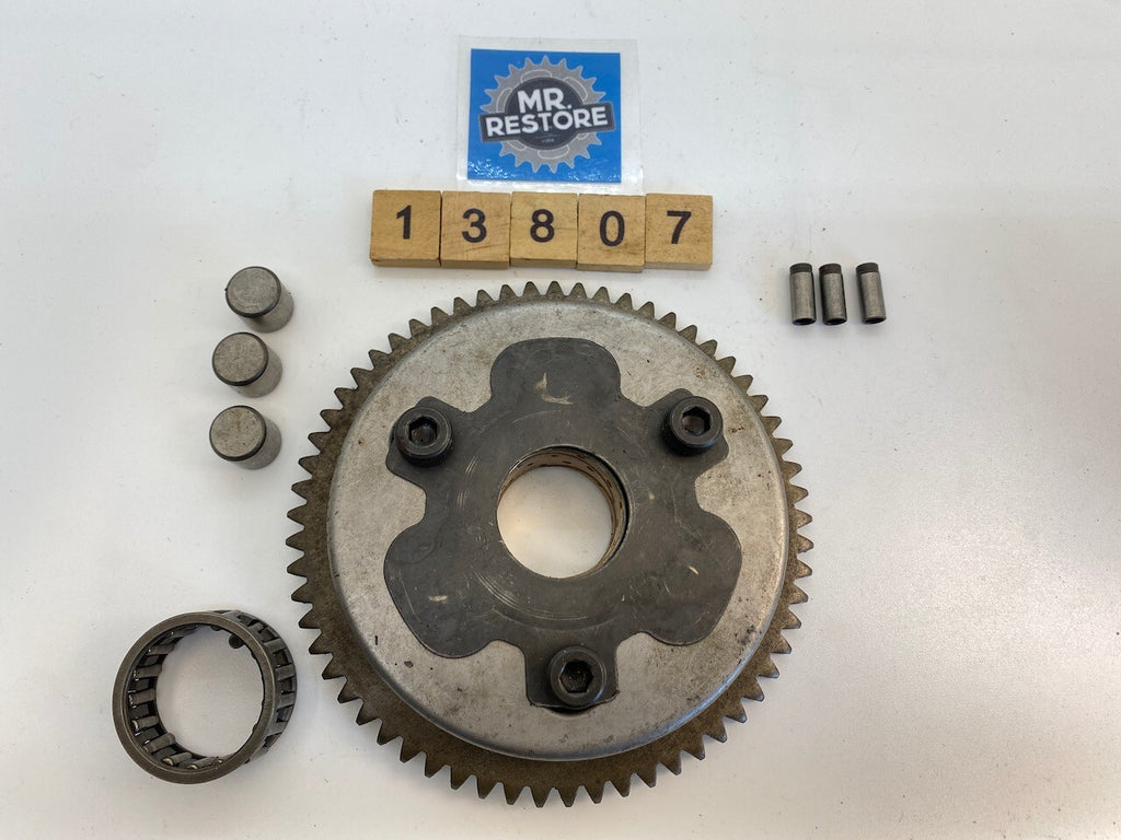 Suzuki GSXR400 Starter Clutch Assy. 1987 1260030840
