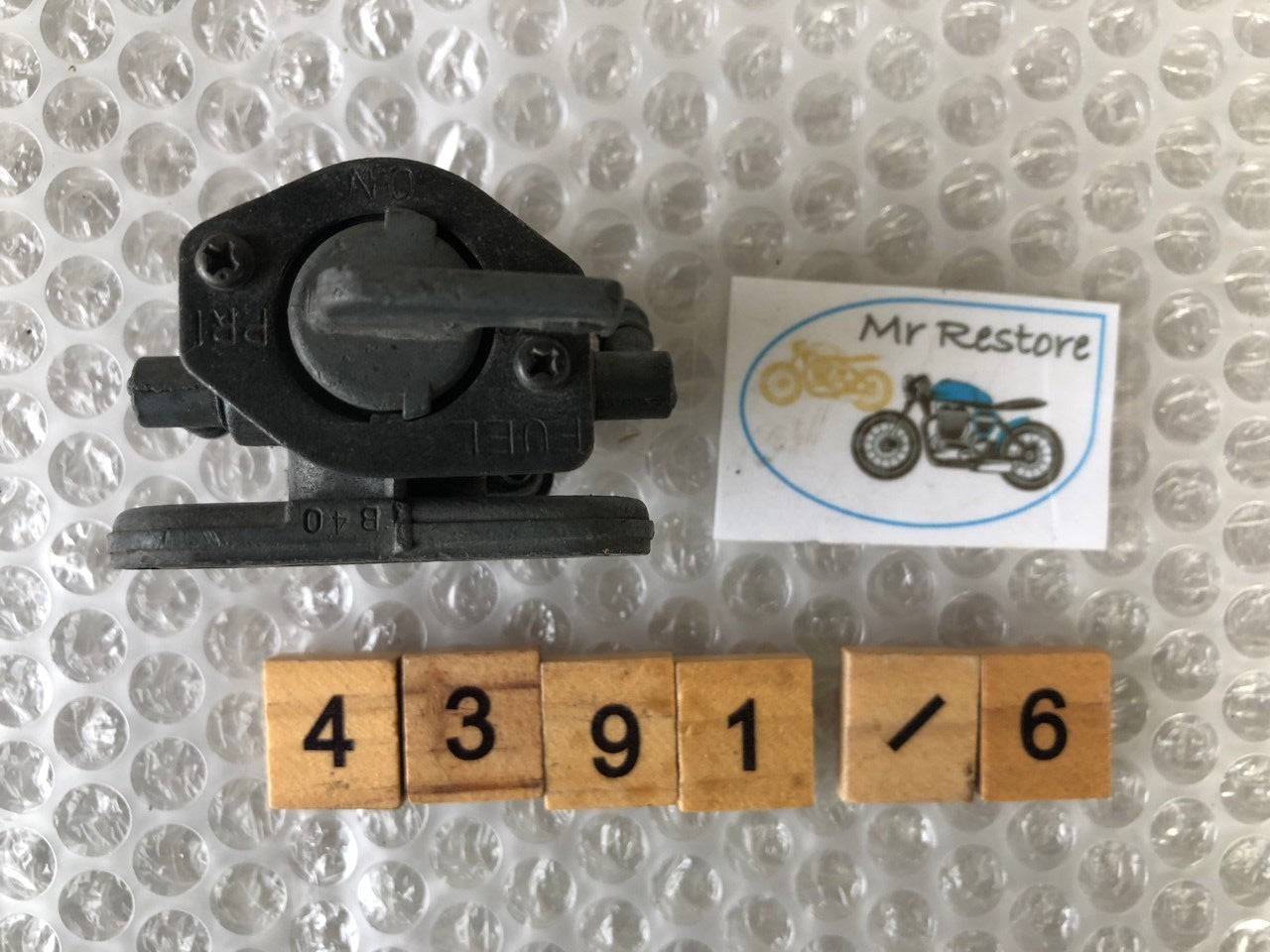 Kawasaki GPZ600R Fuel tap