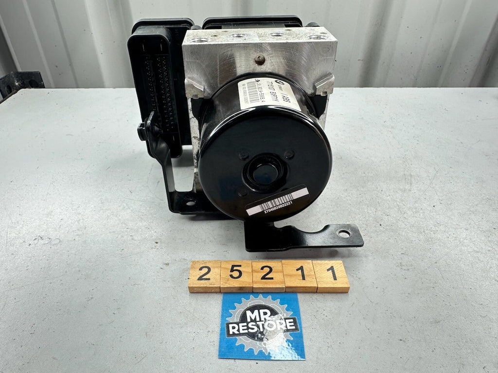 BMW K1300R Pressure Modulator Pump Integral ABS 7715107