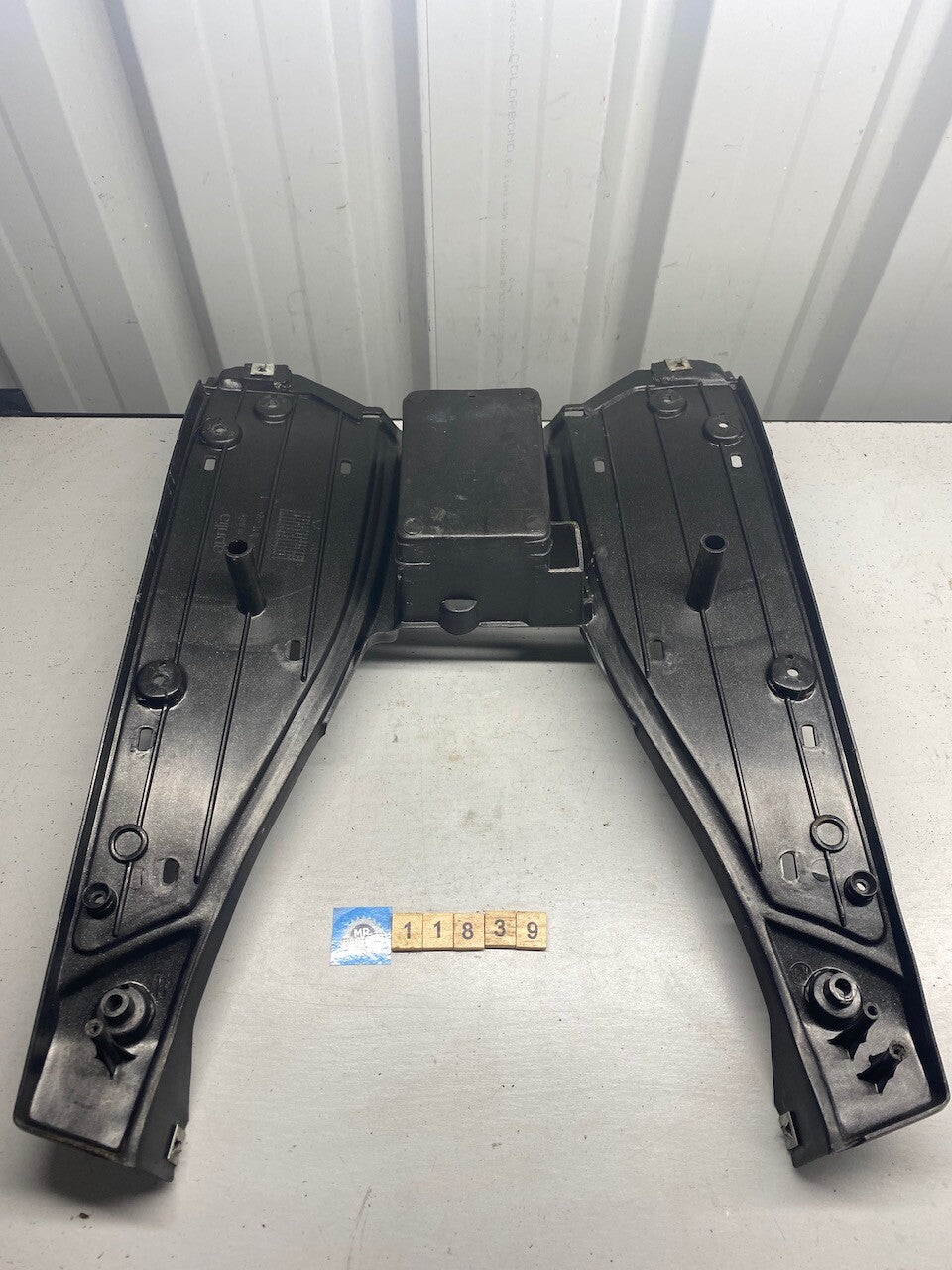 Aprilia SR50 Di-Tech Running Board & Battery Box Panel DIS.101335