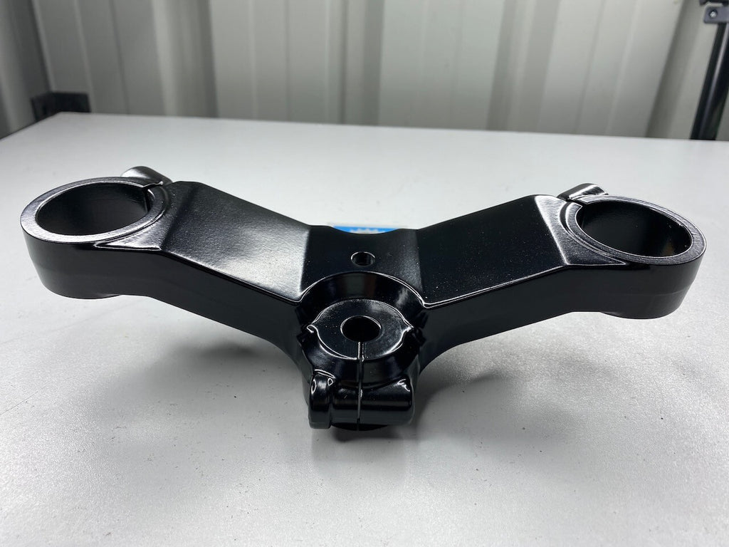 Suzuki RG500 RG400 Steering Stem Head 51311-20A00-291 - Repainted