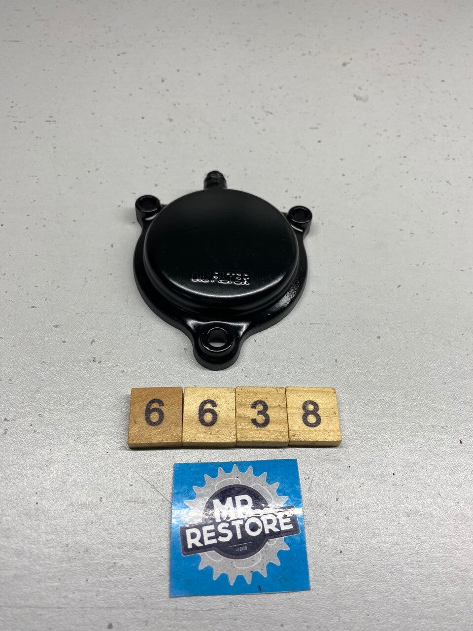 Yamaha XT 250 Oil Filter Cover - Reconditioned