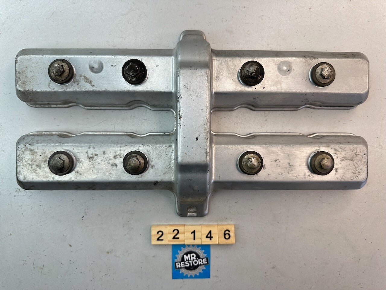 Yamaha YZF600R Thundercat FZR600 Genesis FZR400 Cylinder Head Cover & Bolts