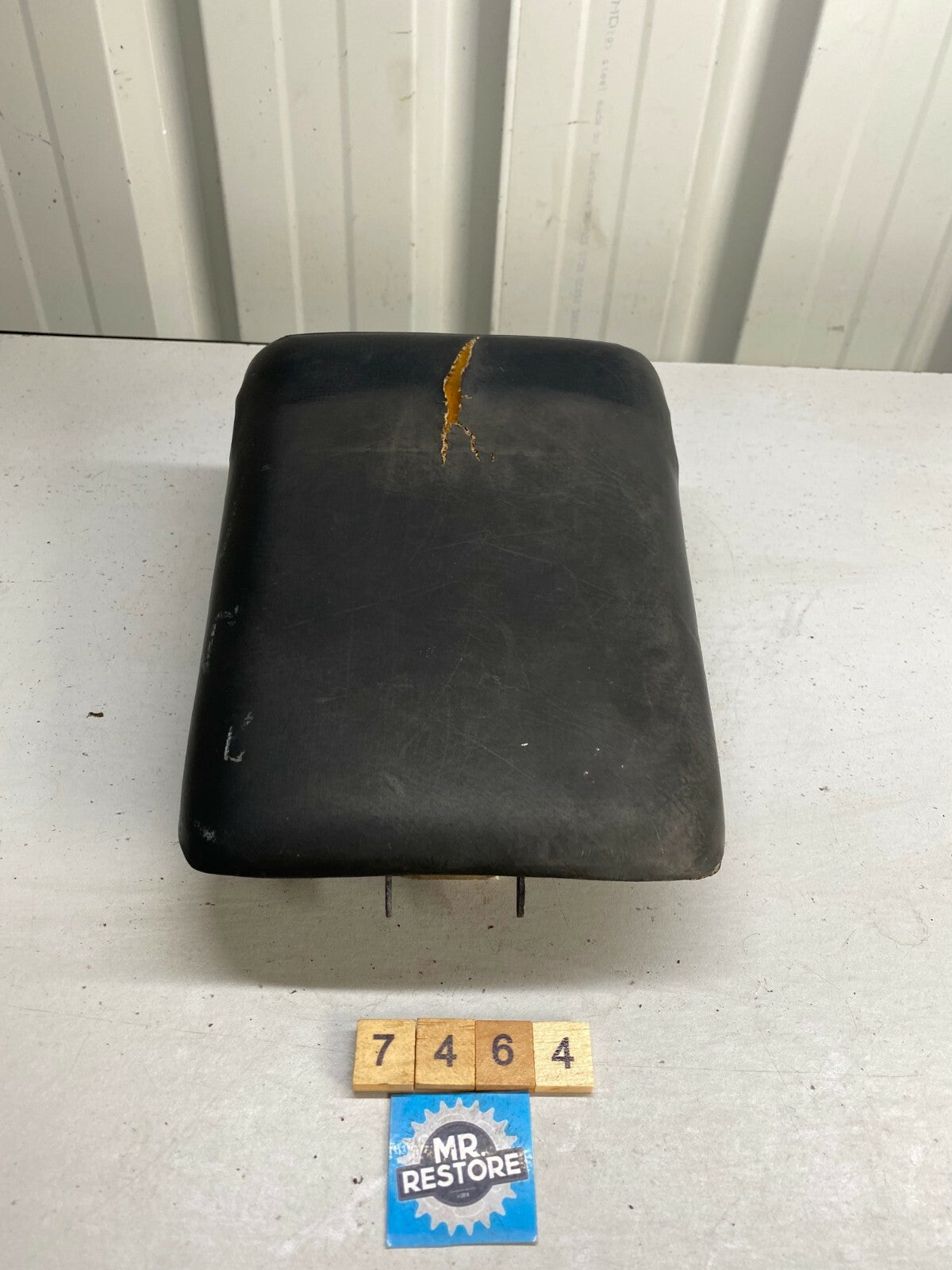 Yamaha FZR250 3LN Pillion Passenger Seat 3LN-24750