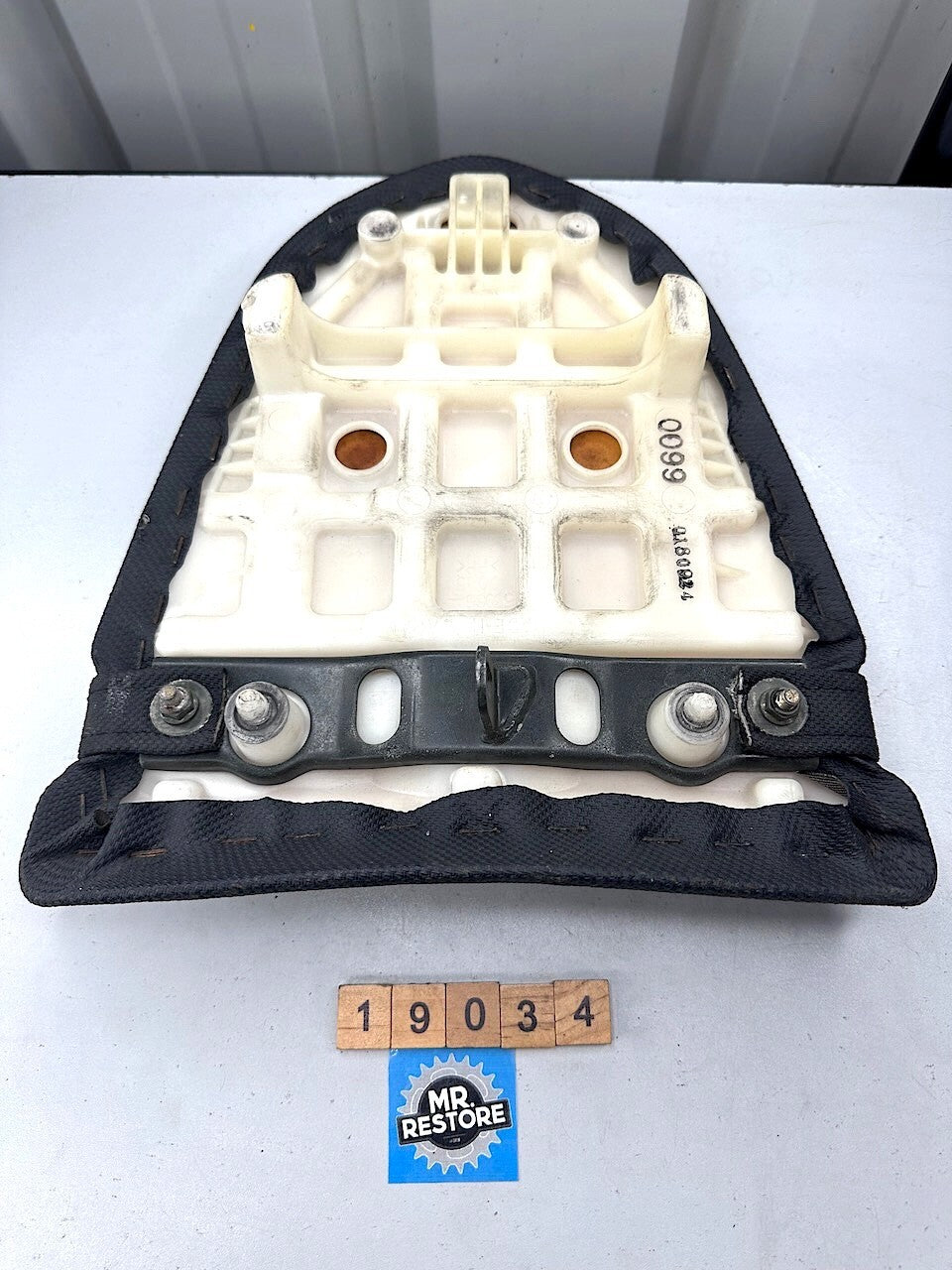 Kawasaki ZX600 ZX636 ZX6R Pillion Seat 53066-0085