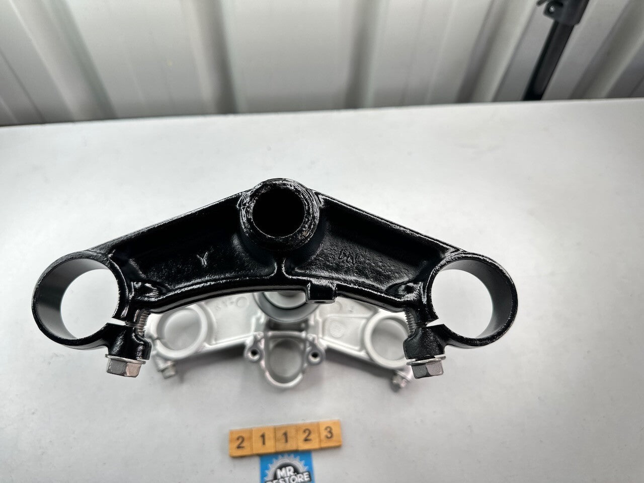 Honda CBR250R MC19 Fork Triple Tree Clamp - (reconditioned)