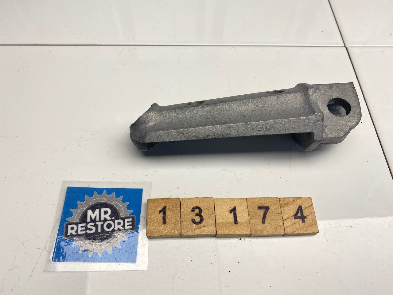 Kawasaki GPZ900R ZX900 Front RH Front Step Foot Rest 34028-1120