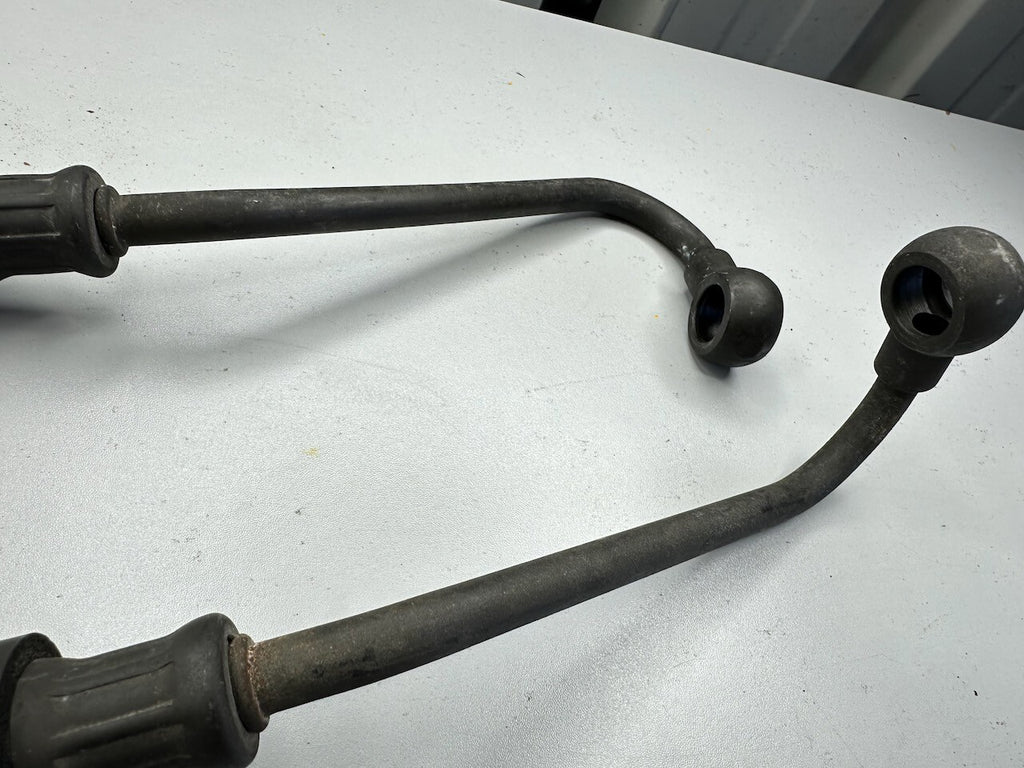 Suzuki GSX600F '88-96' Pair Oil Cooler Hose Line Pipes 16460-19C02 16470-19C01