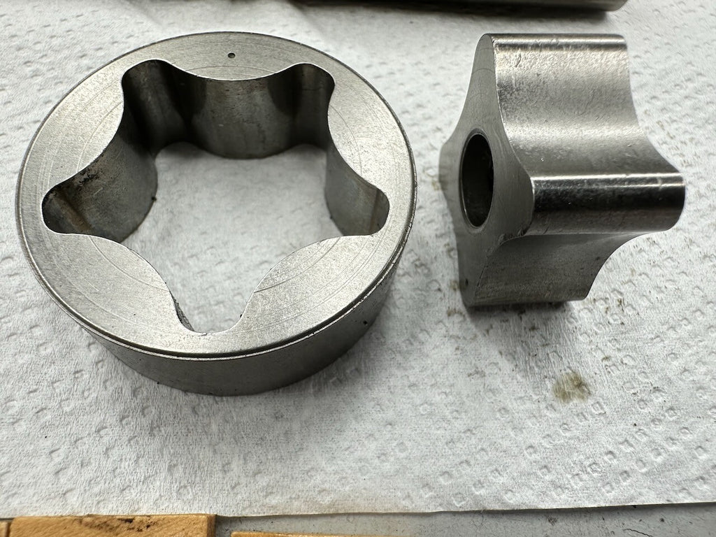 BMW F800S F800ST Oil Pump Shaft, Rotors, Covers