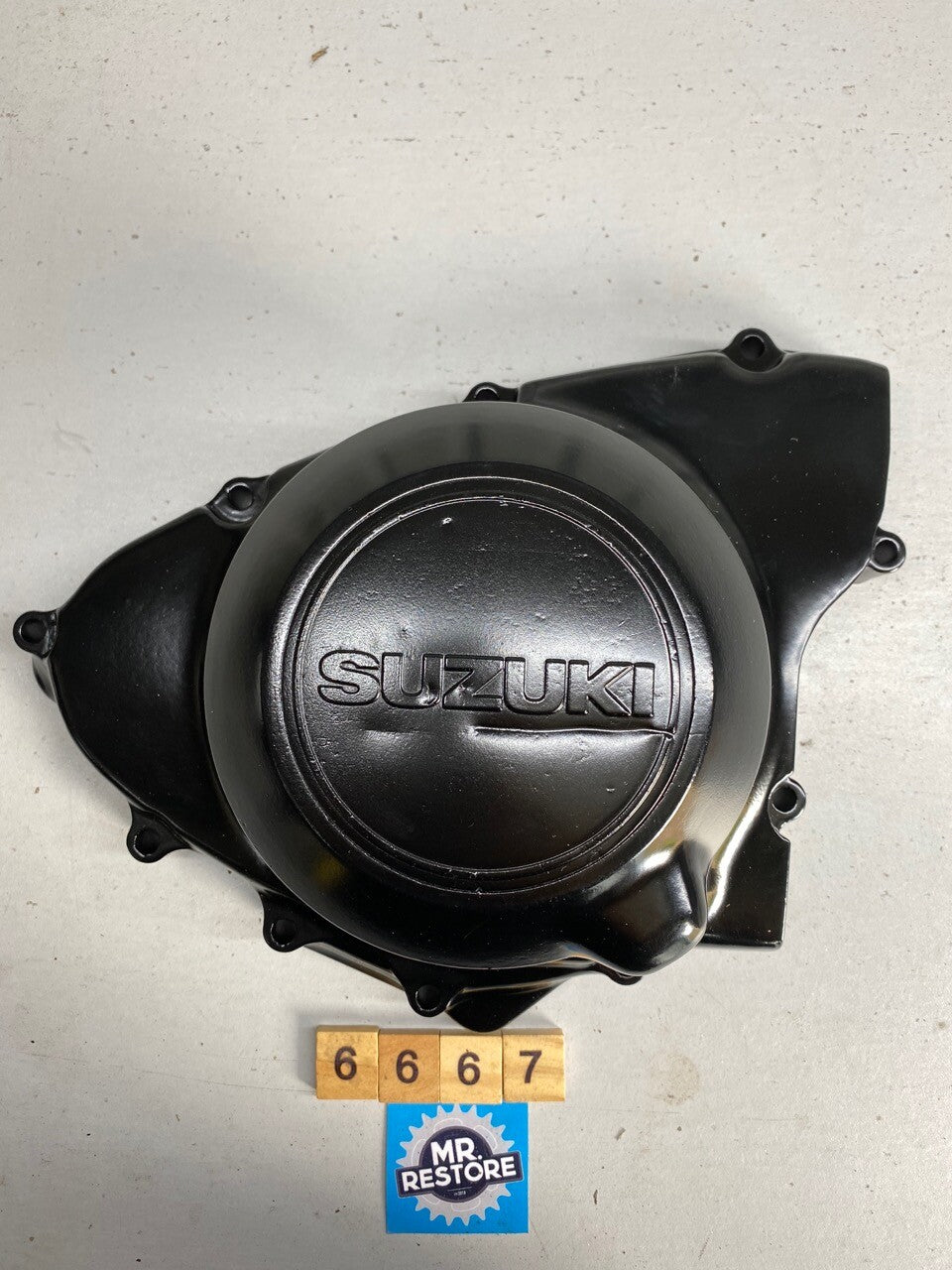Suzuki GSX400 - Engine Side Cover - Reconditioned