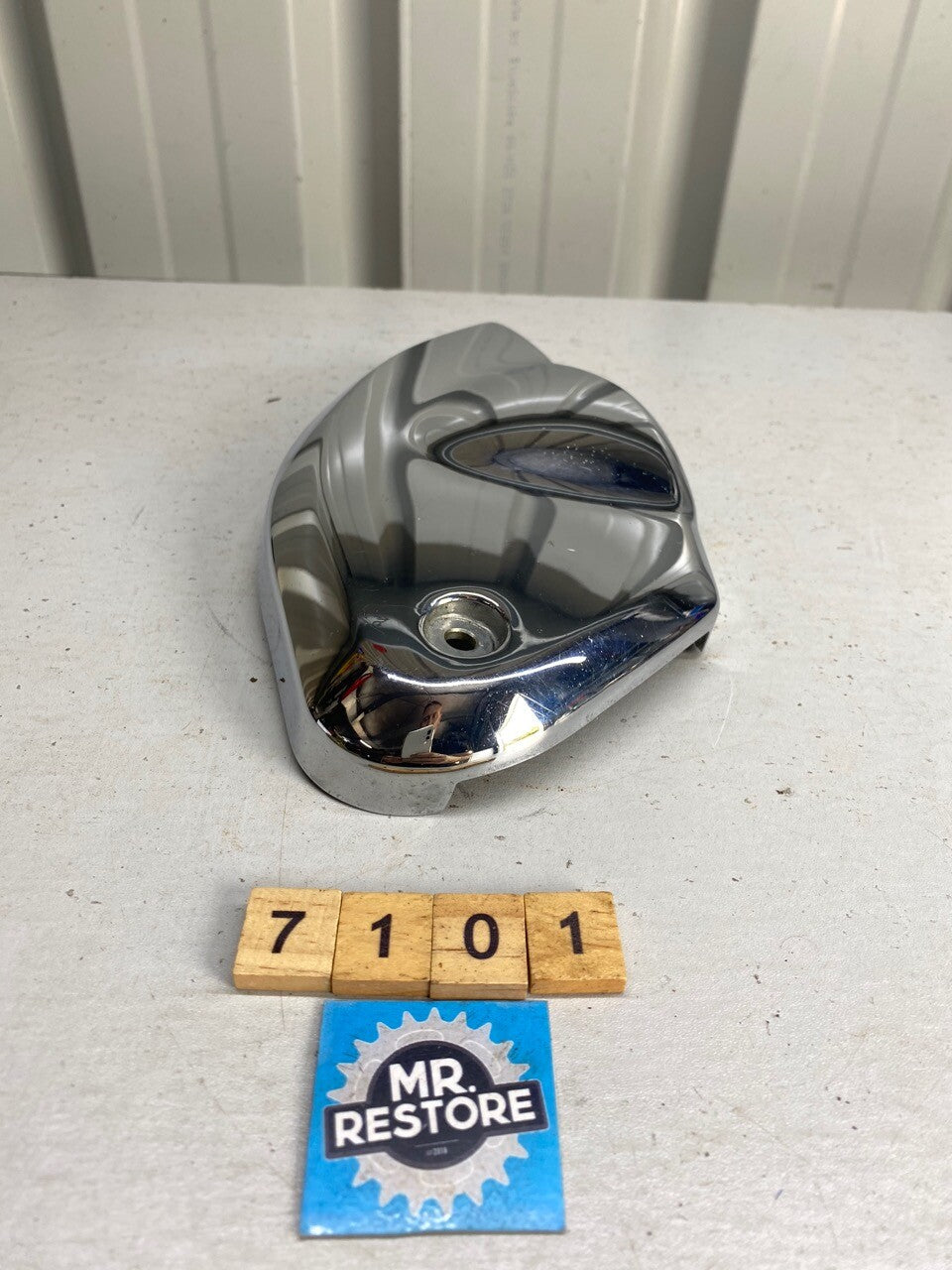 Suzuki GSF1200 GSF600 Bandit Right Hand Air Cleaner Cover 13910-26E0