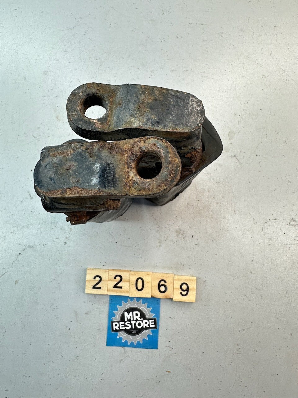 Kawasaki GT550 Z550 Riders Foot Rest Peg Pair 34027-1108  34027-1109  34003-1148