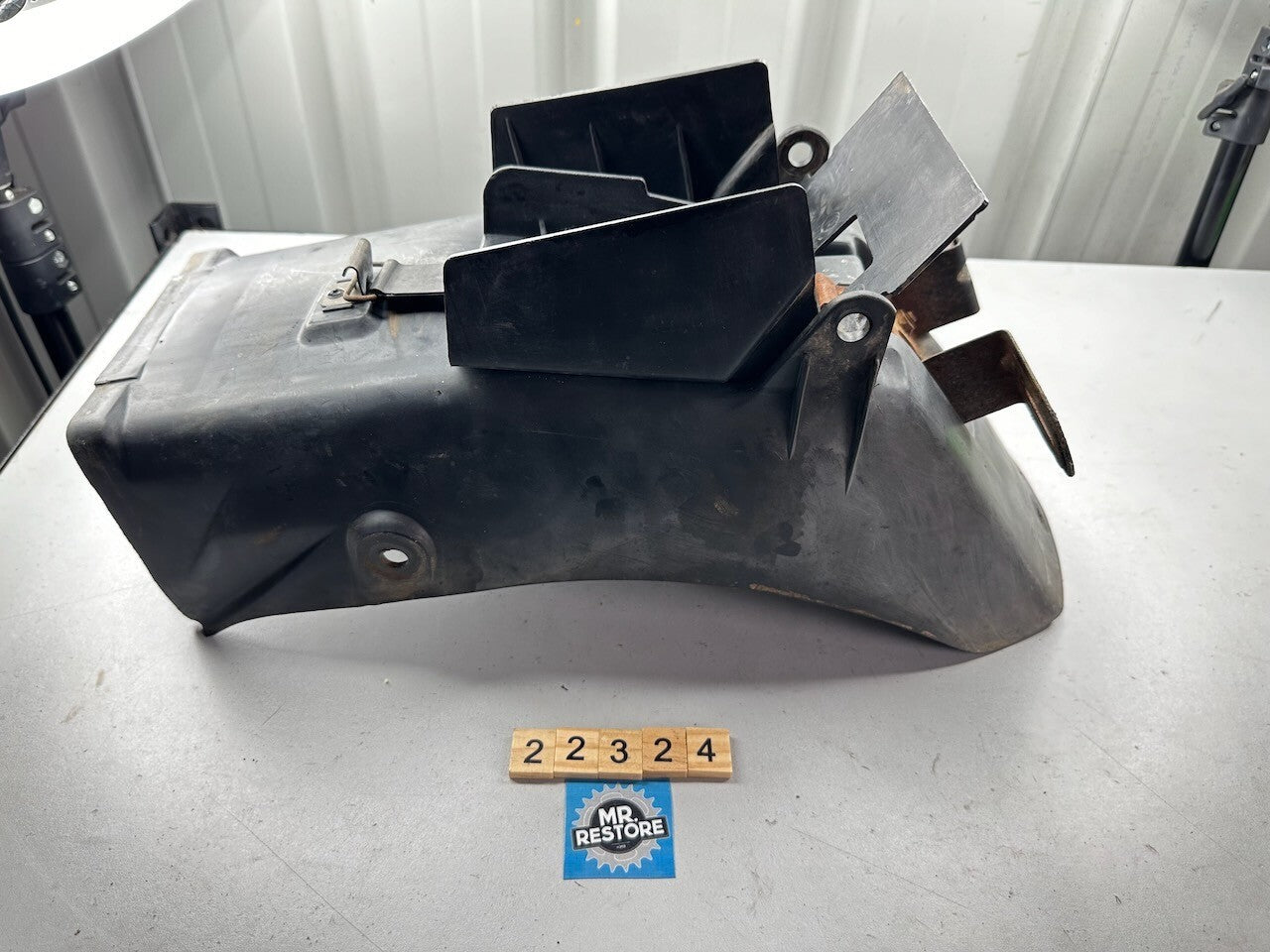 Yamaha FJ1200 86-87 FJ1100 84-85 Rear Fender Mudguard, Reg Plate Holder, Band