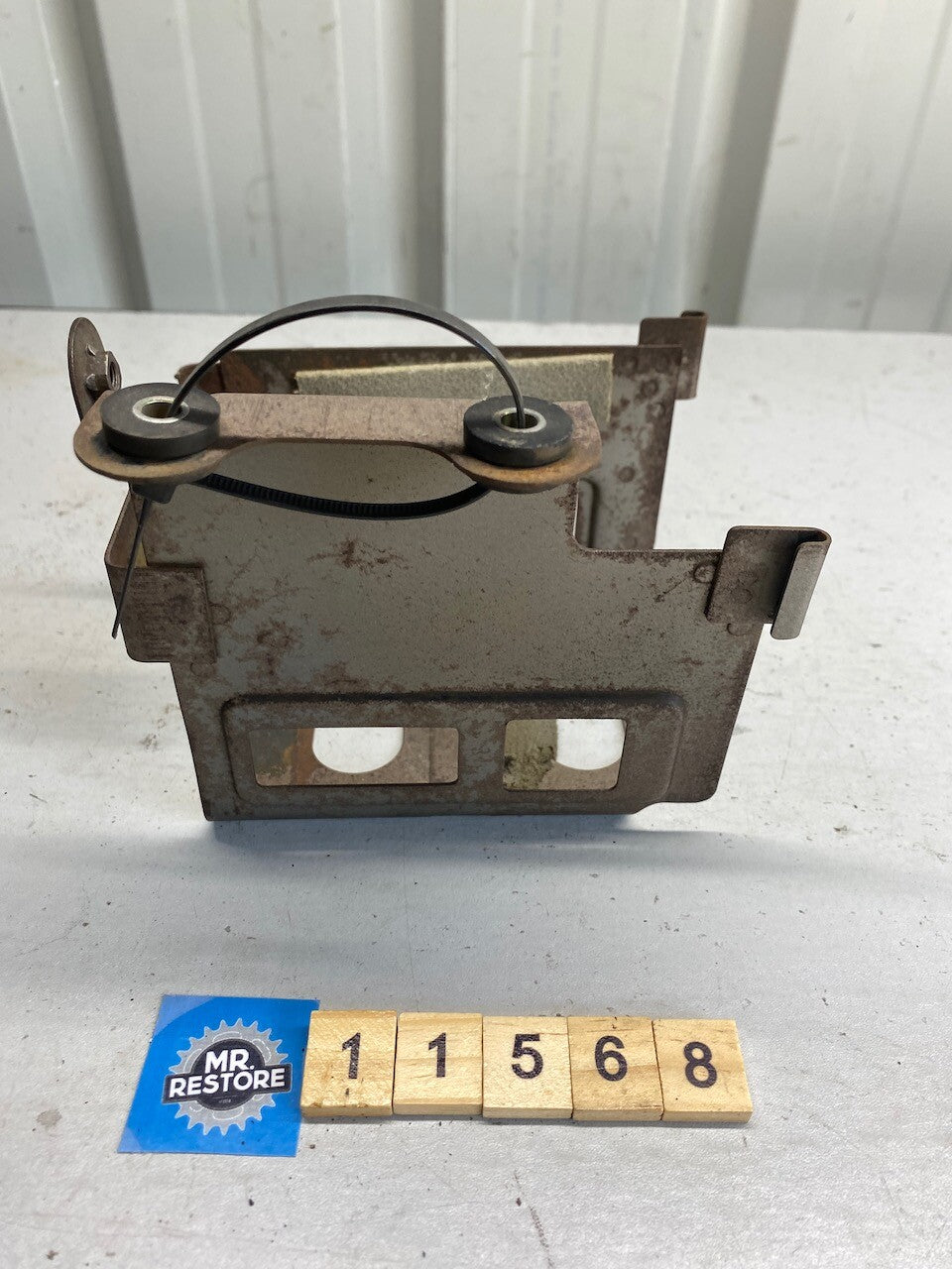 Suzuki GSX400 GSX250 GS450 Battery Box Holder 41540-11500